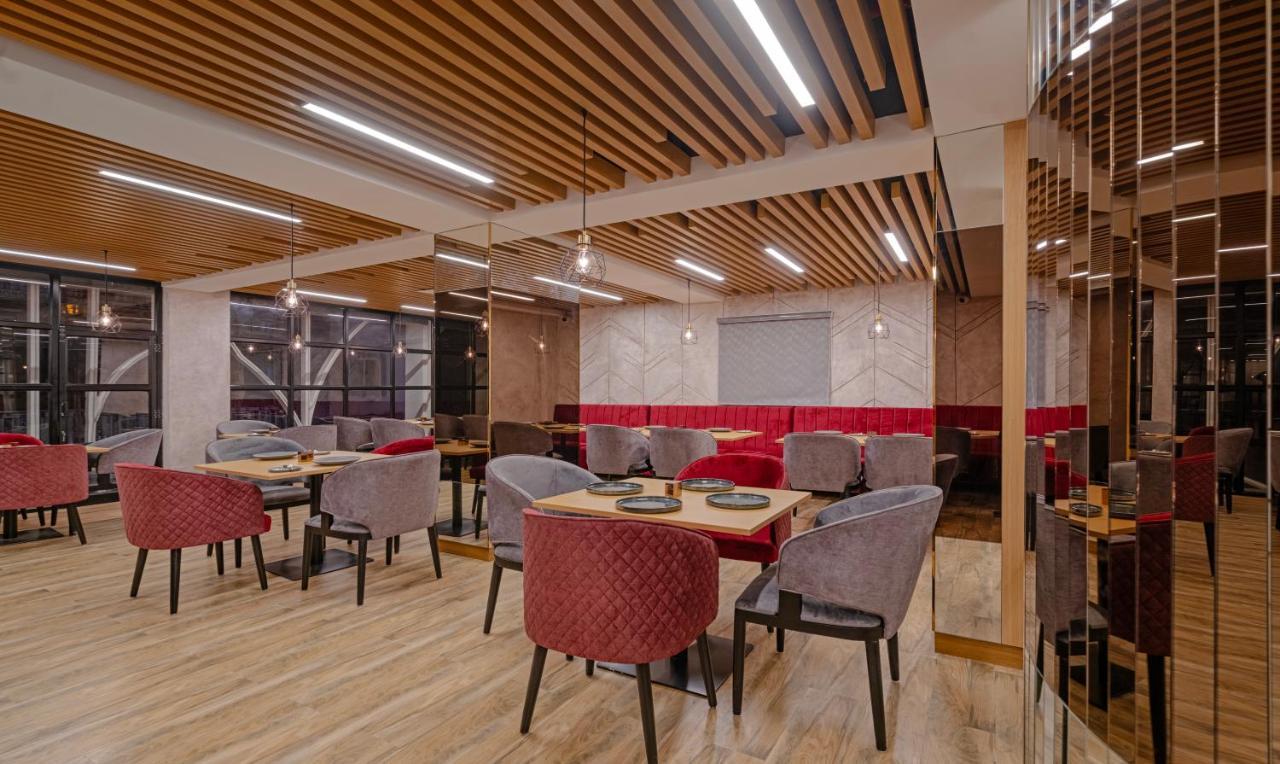 Treebo Premium D Consulate Hotel 3*