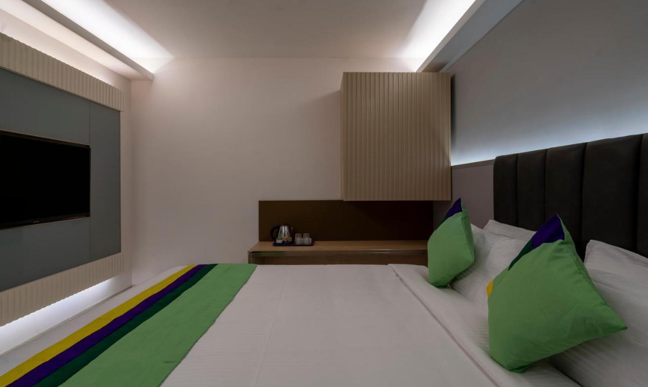 Treebo Premium D Consulate Hotel 3*