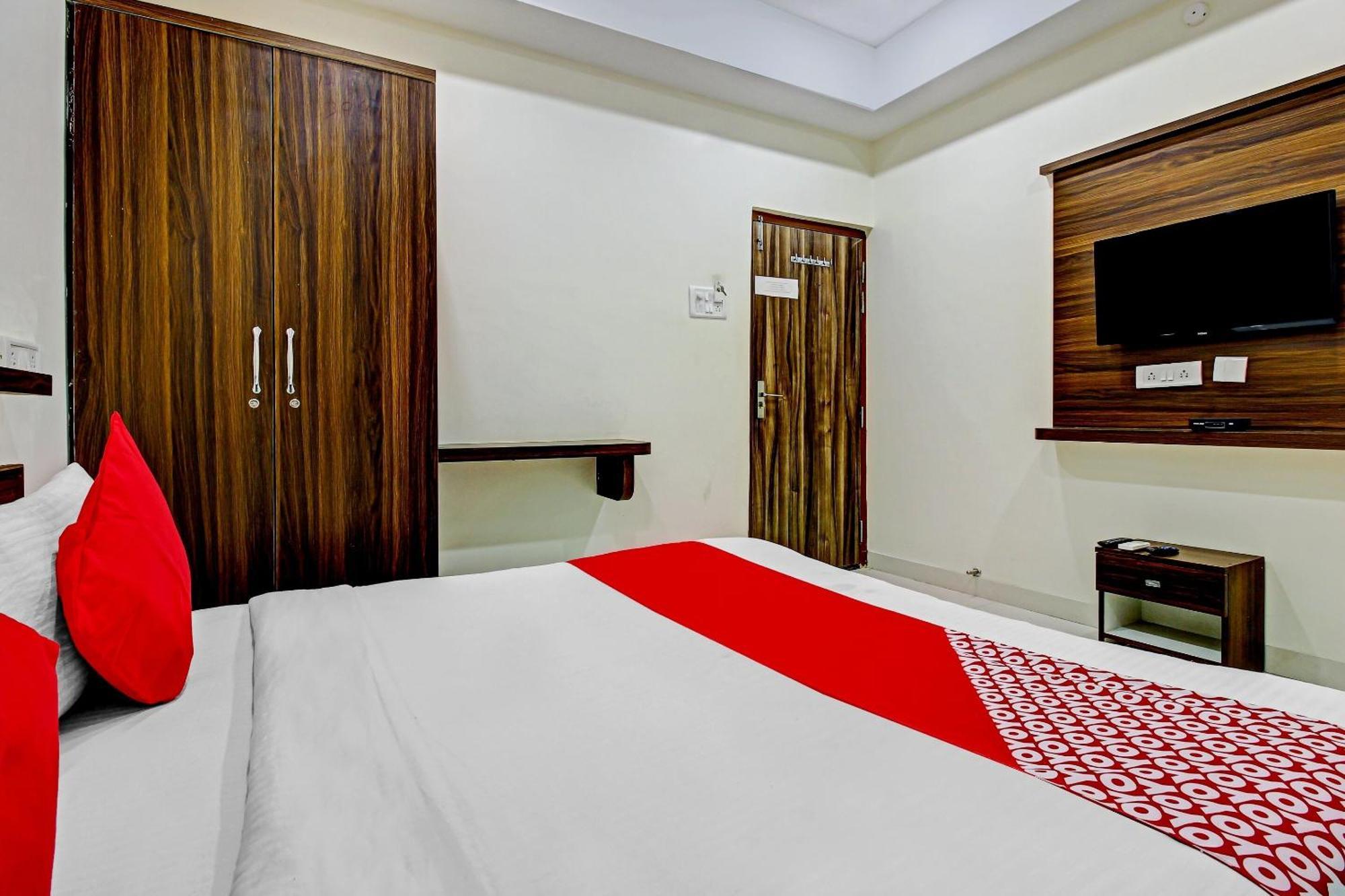 Hotel Oyo Flagship 75008 Delta Near Nexus