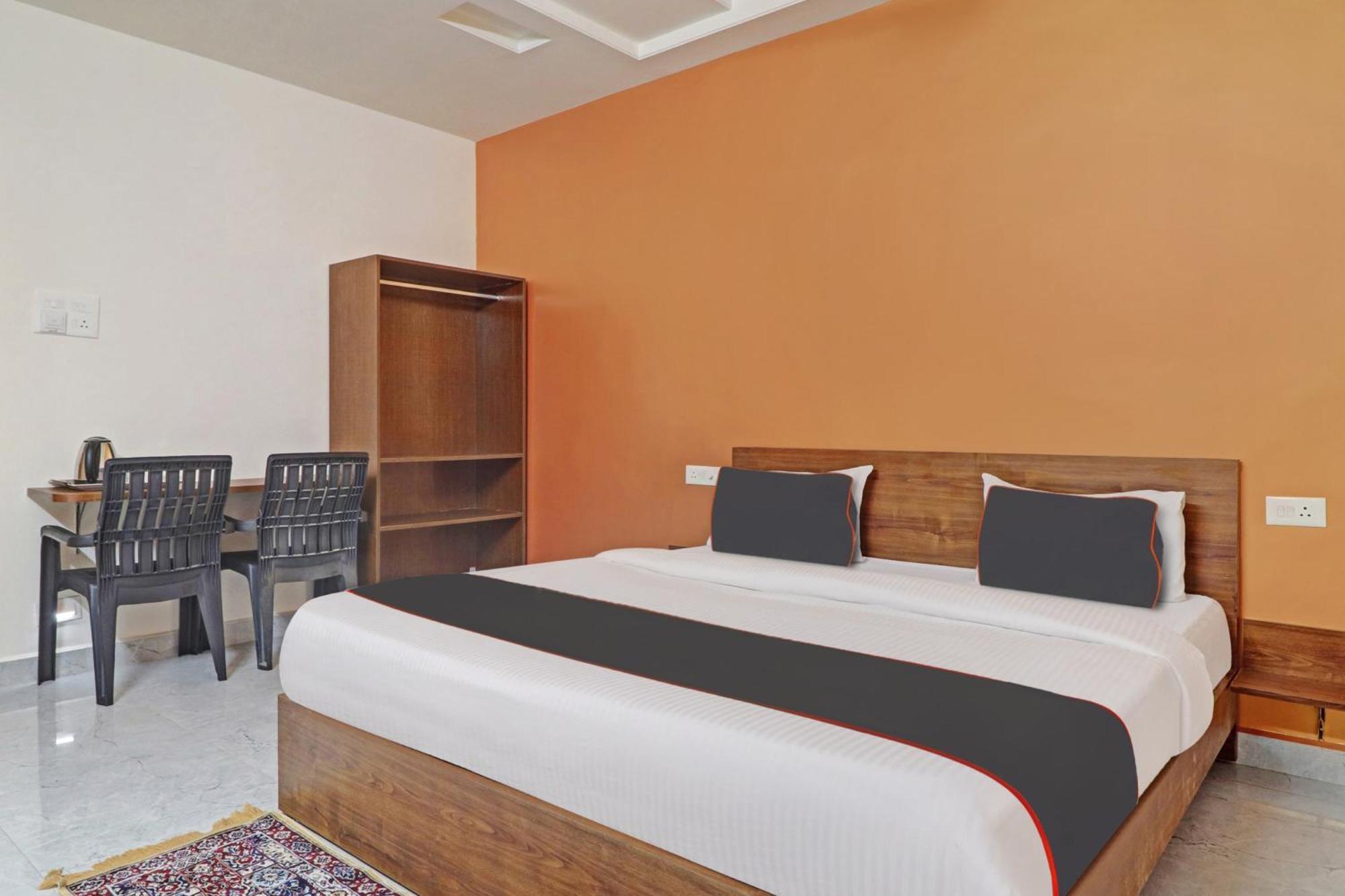 Collection O Golden Hitech Hyderabad
