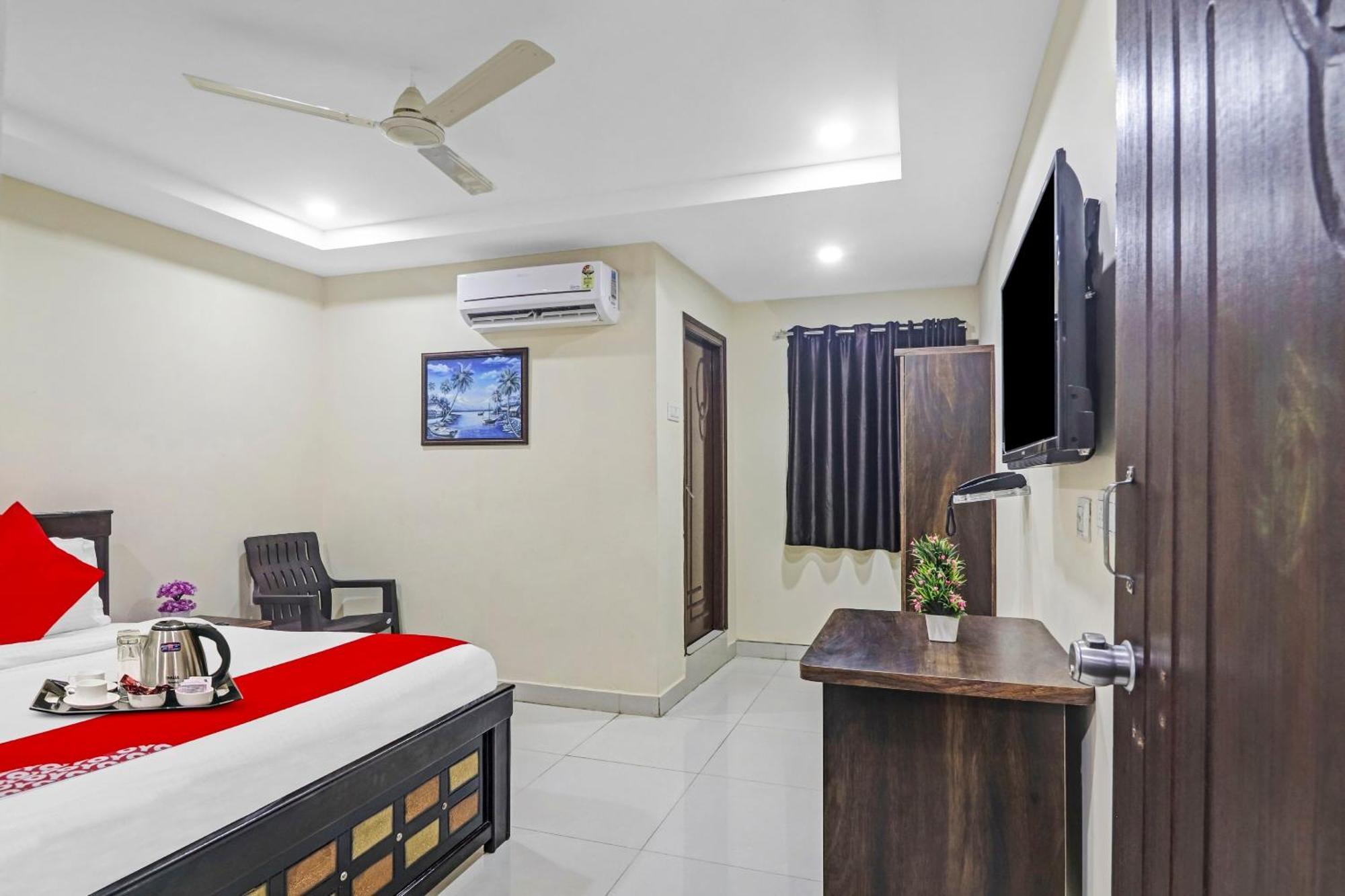 Super O Honey Heights Near Botanical Garden 3*