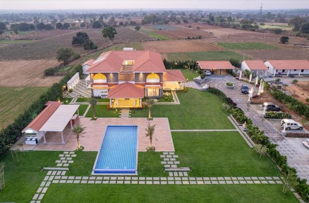 Redhomex Cove Castle Villa