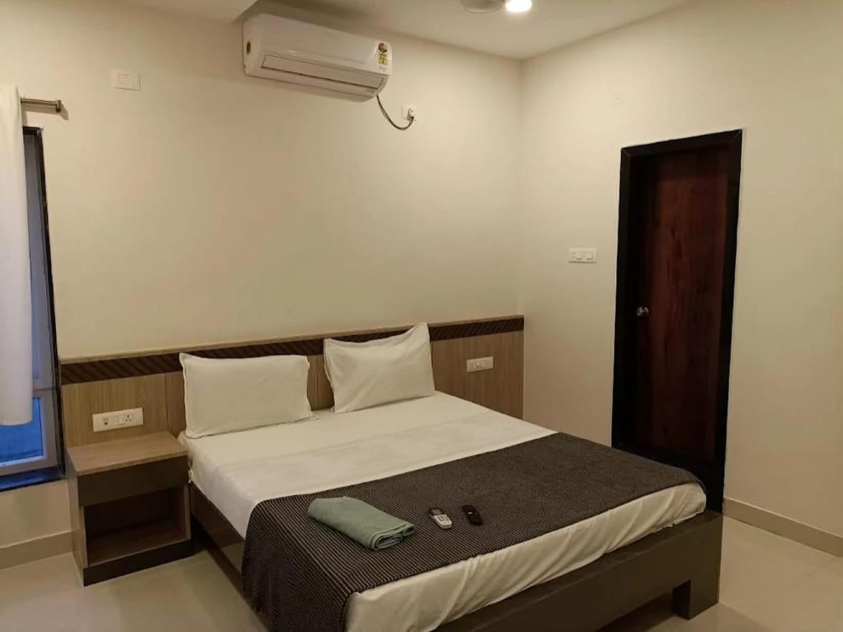Embassy 3* Hyderabad