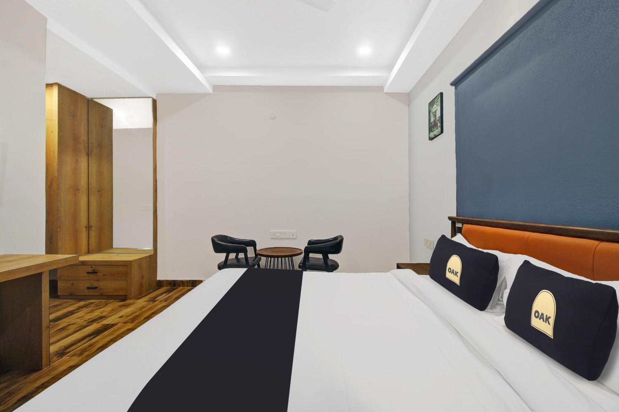 Hotel Super Townhouse Oak Hitec Near Image Hospital Hyderabad