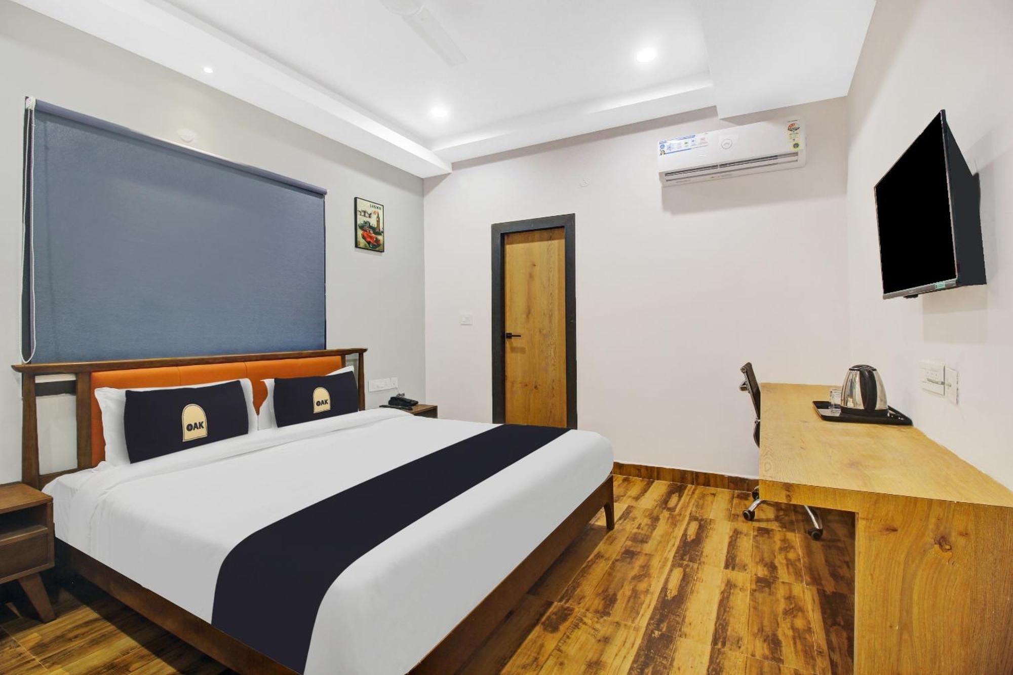 Hotel Super Townhouse Oak Hitec Near Image Hospital 4*