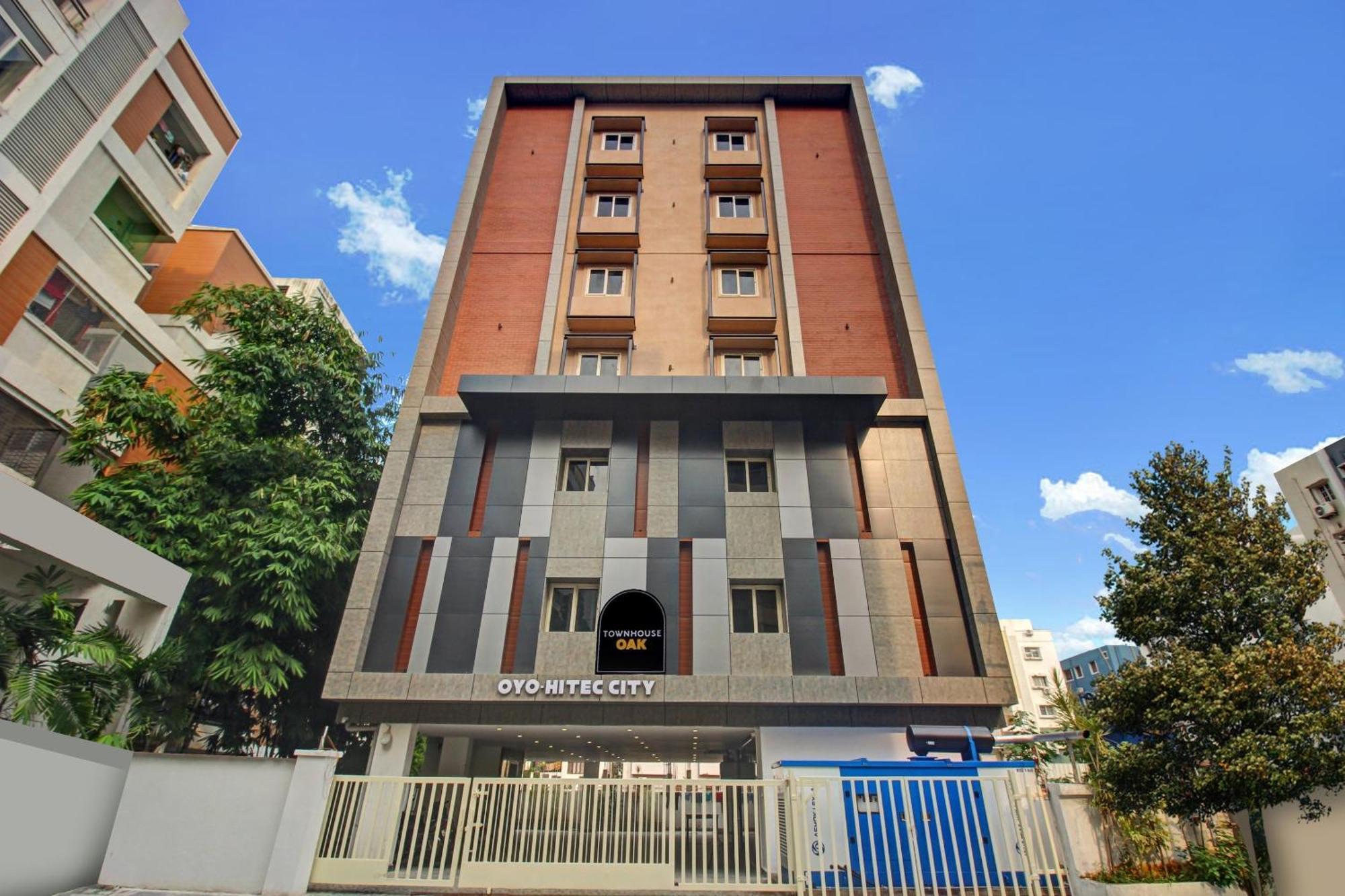 Super Townhouse Oak Hitec Near Image Hospital Hotel Hyderabad