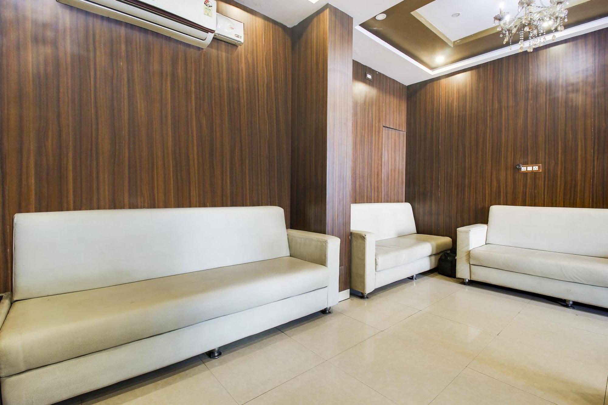 Flagship Grand Sandarshini Near Mgbs Bus Station Hyderabad