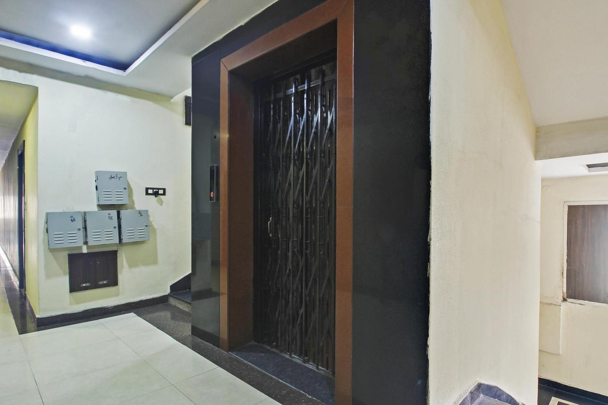 Flagship Grand Sandarshini Near Mgbs Bus Station 4* Hyderabad