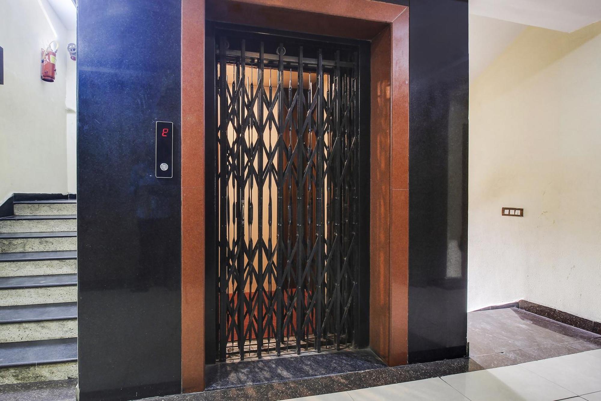 Flagship Grand Sandarshini Near Mgbs Bus Station Hyderabad