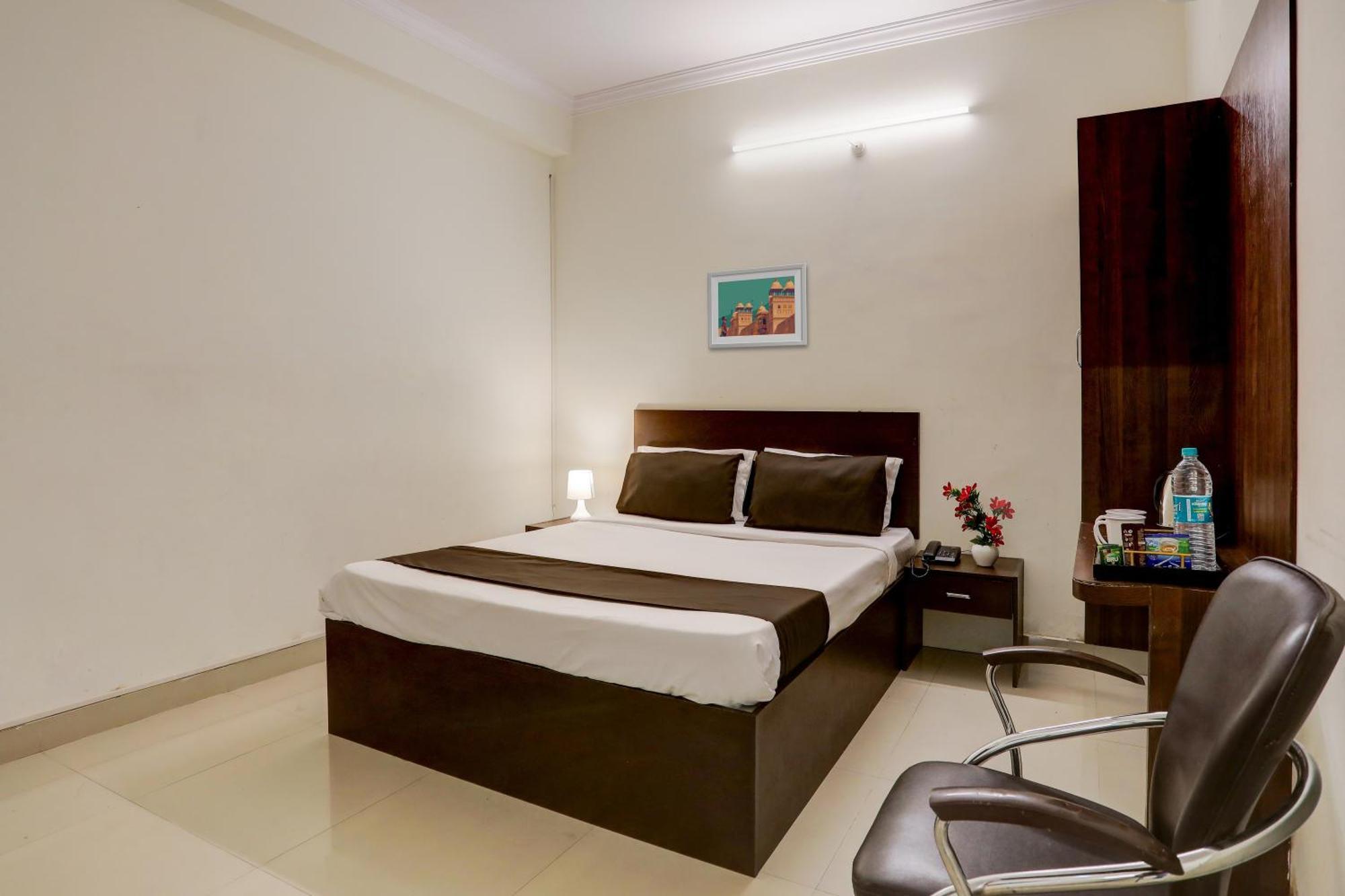 Hotel O Shiridi Residency Near Birla Mandir