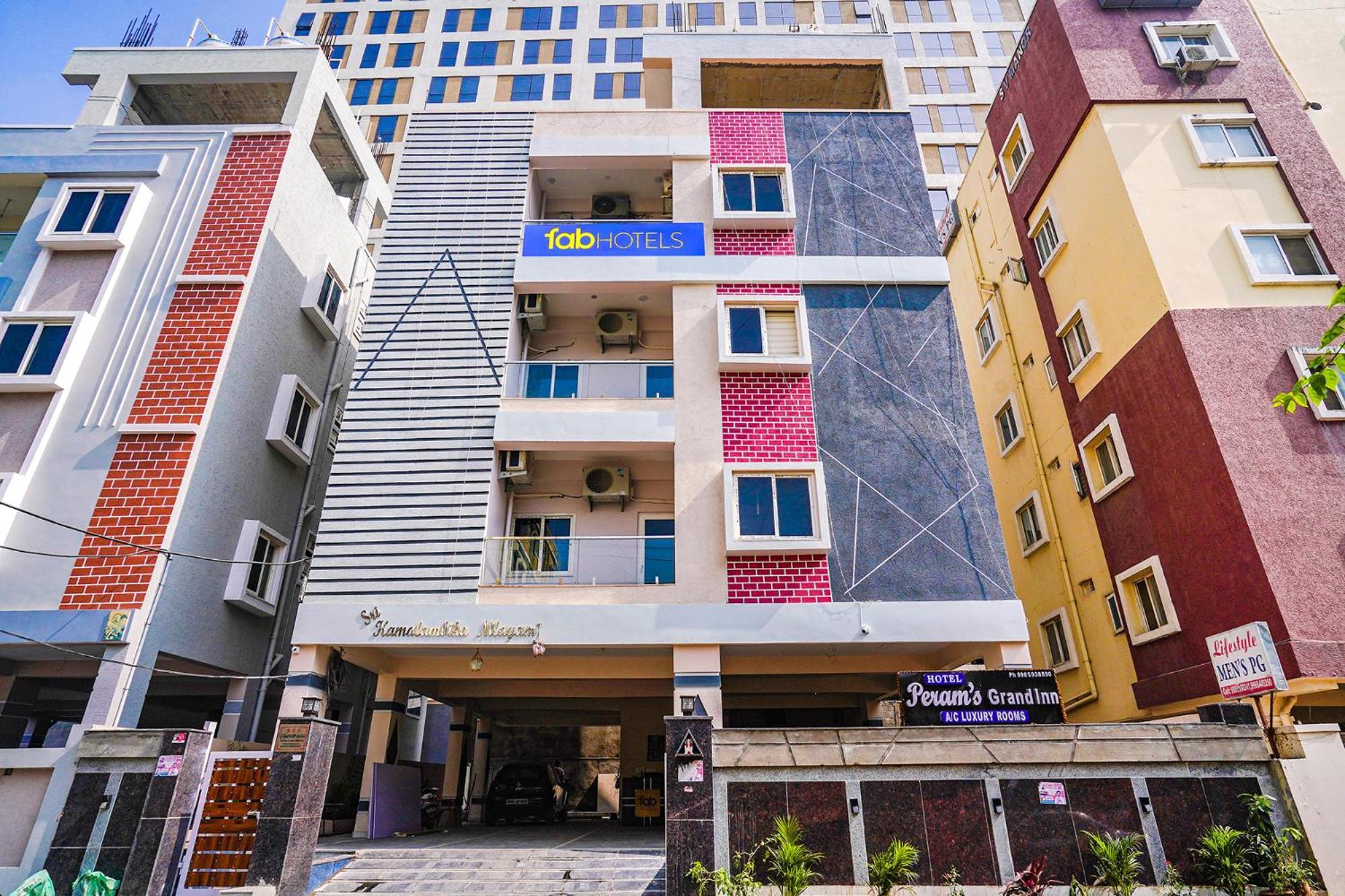 Fabhotel Perams Grand - Hitech 3* Hyderabad