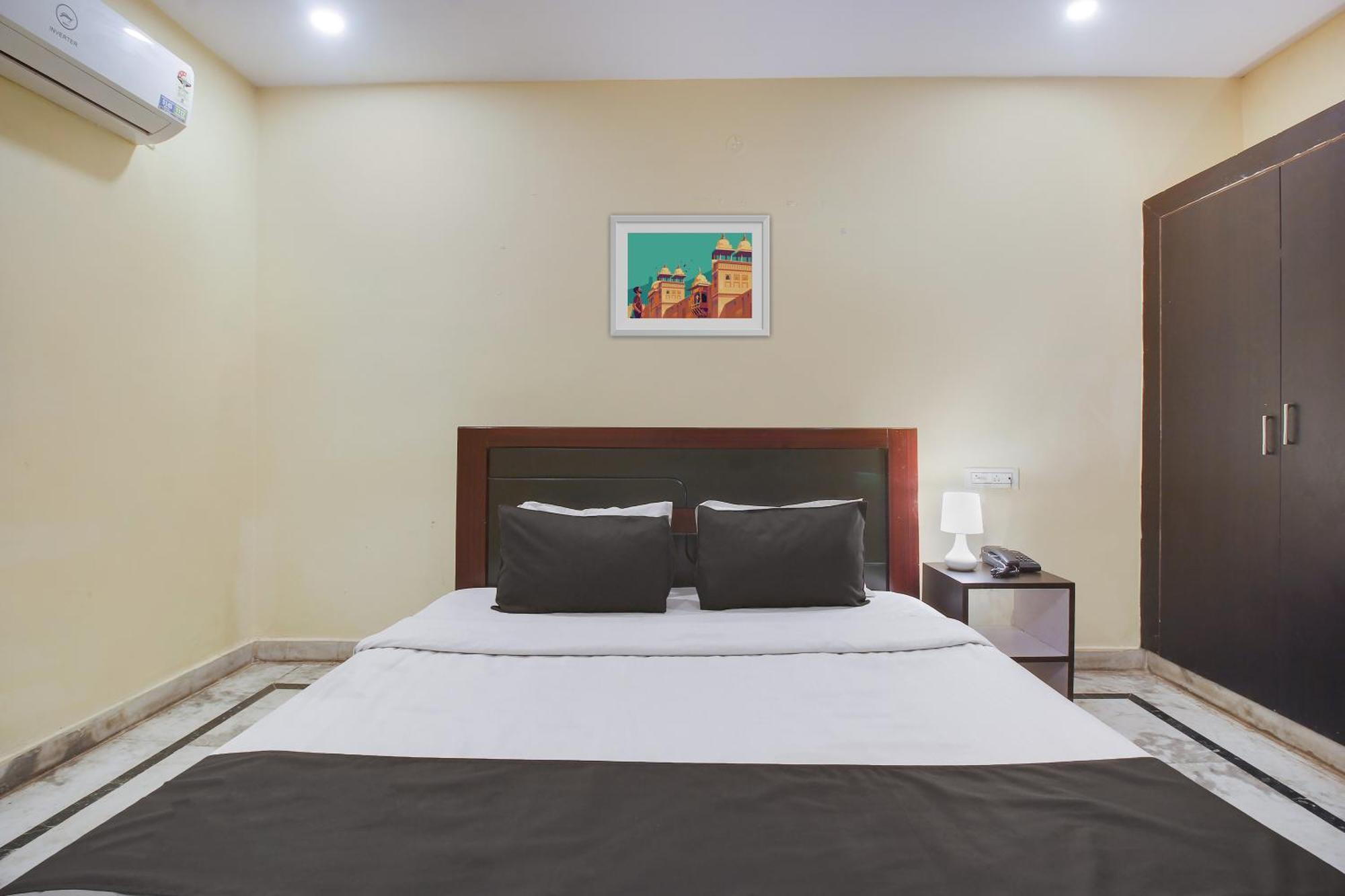 Hotel O Anuguna Tulasi Grand Near Jntu Hyderabad