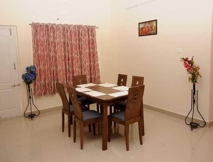 Sucasa Homes Guest house *