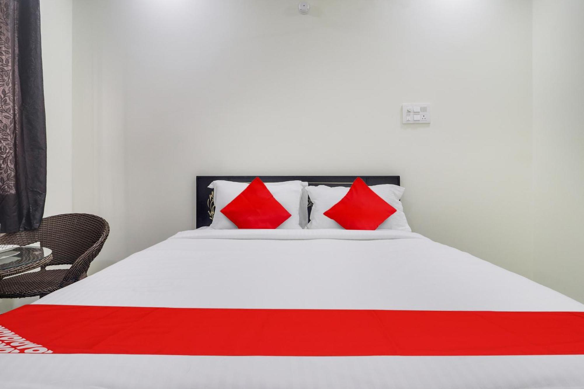 Oyo Flagship Vj Residency Hotel 3*