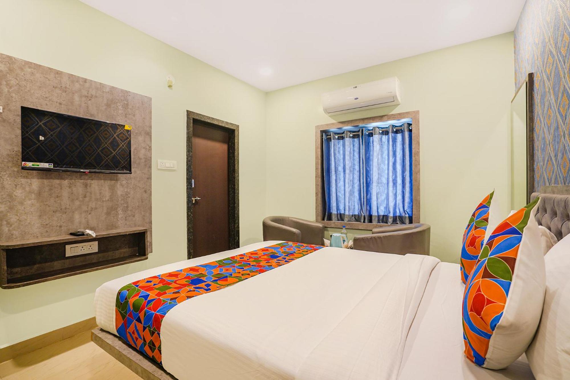 Hotel Fabhotel Lio7 Grand - Vanasthalipuram