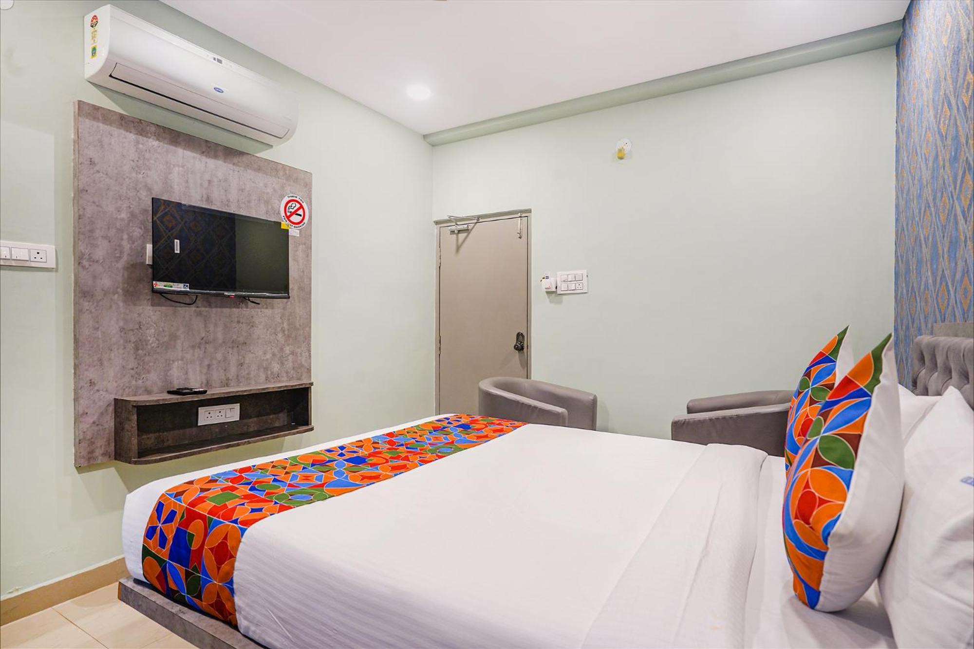 Hotel Fabhotel Lio7 Grand - Vanasthalipuram 3*