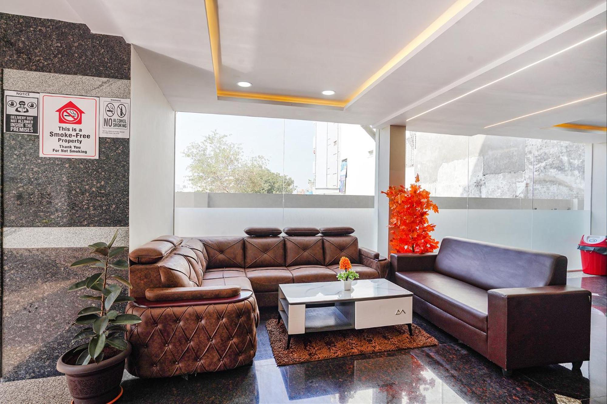Fabhotel Lio7 Grand - Vanasthalipuram Hotel
