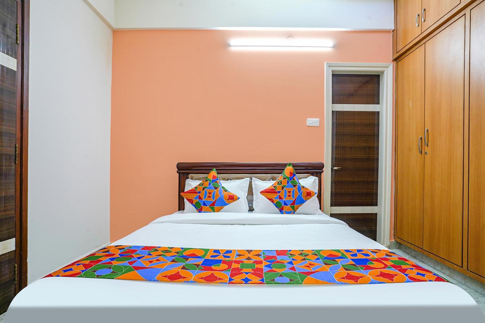 Hotel Fabhotel Q Hyderabad
