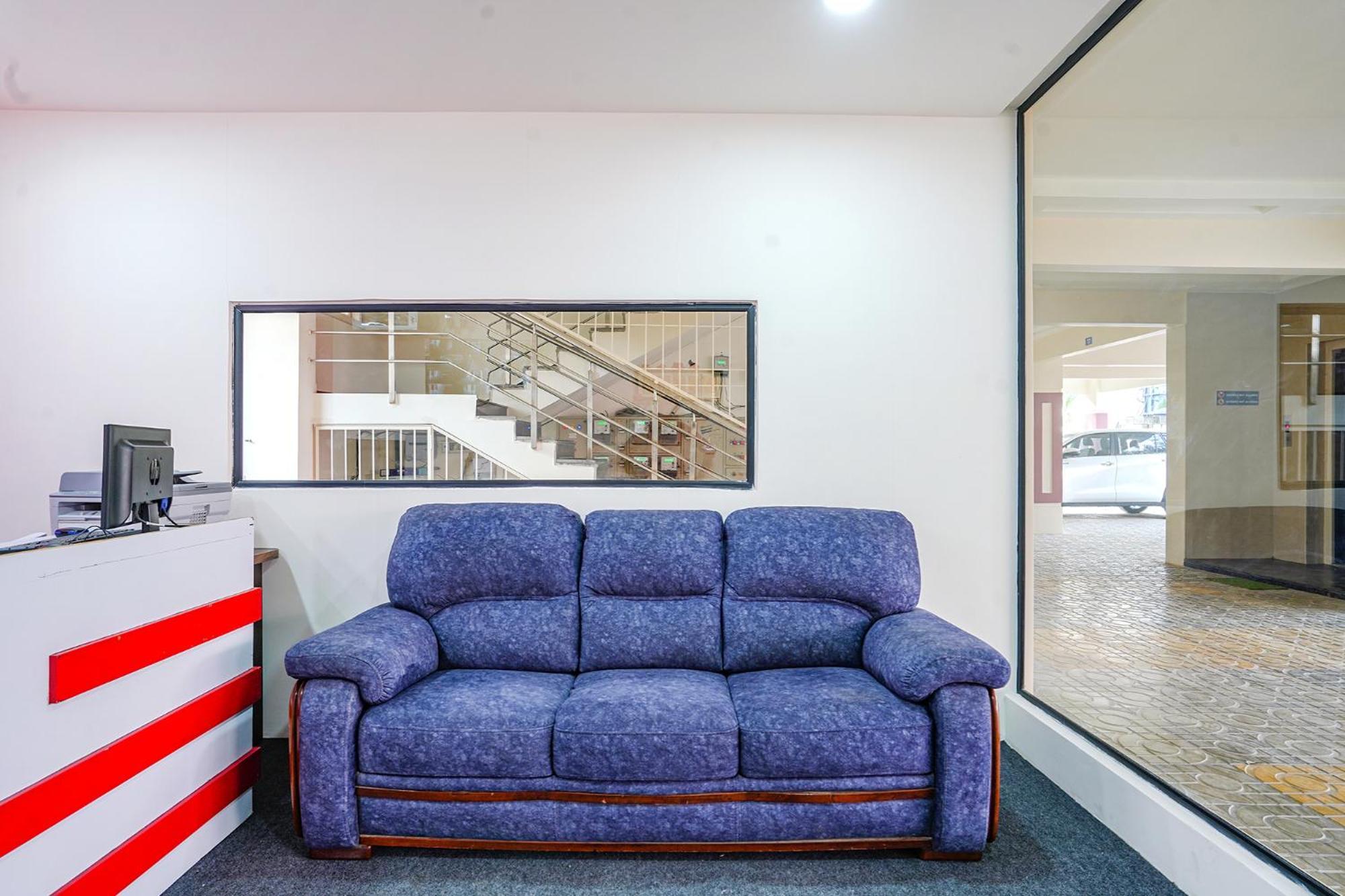 Fabhotel Q Hotel