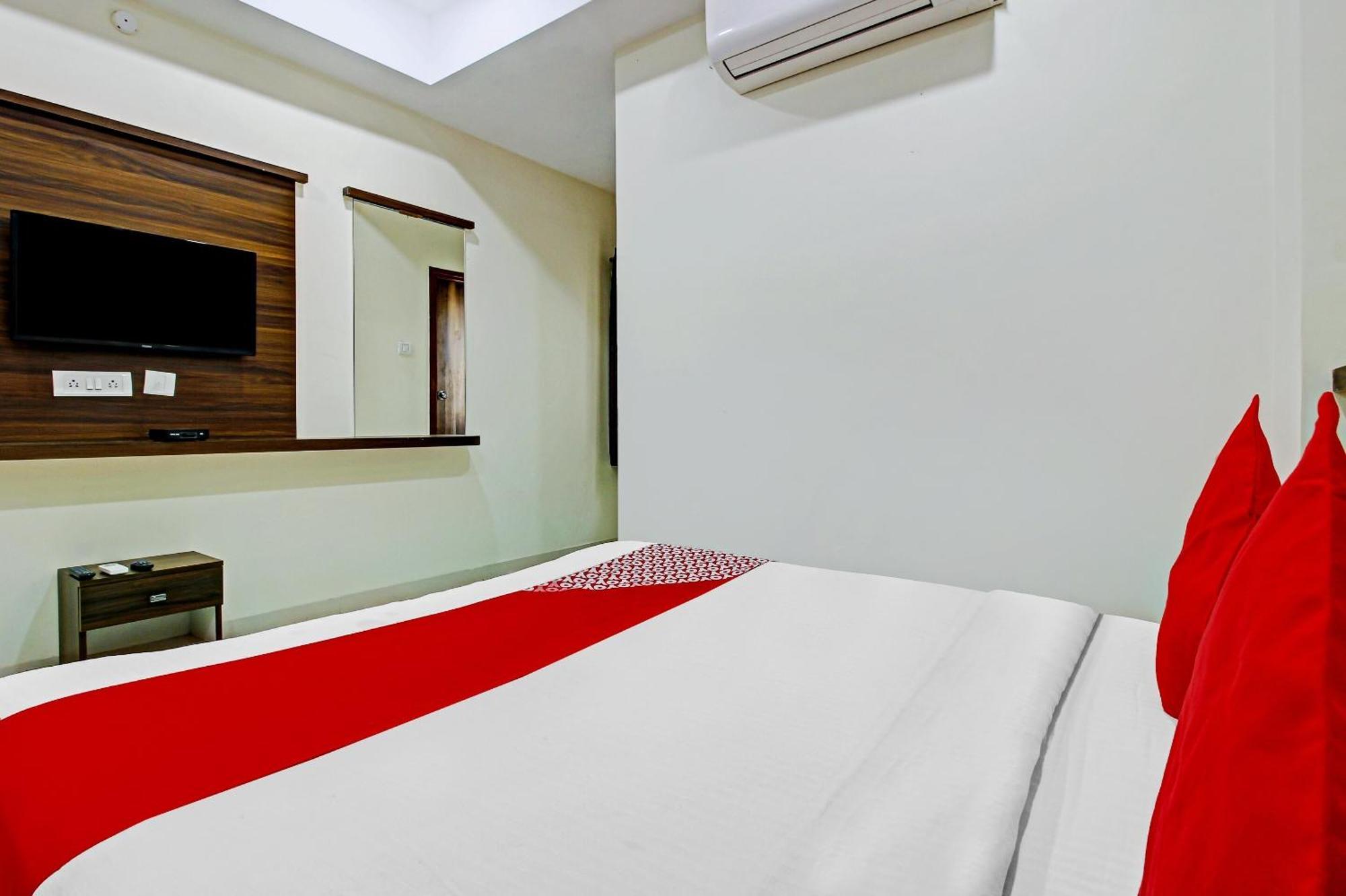Hotel Oyo Flagship 75008 Delta Near Nexus 3*