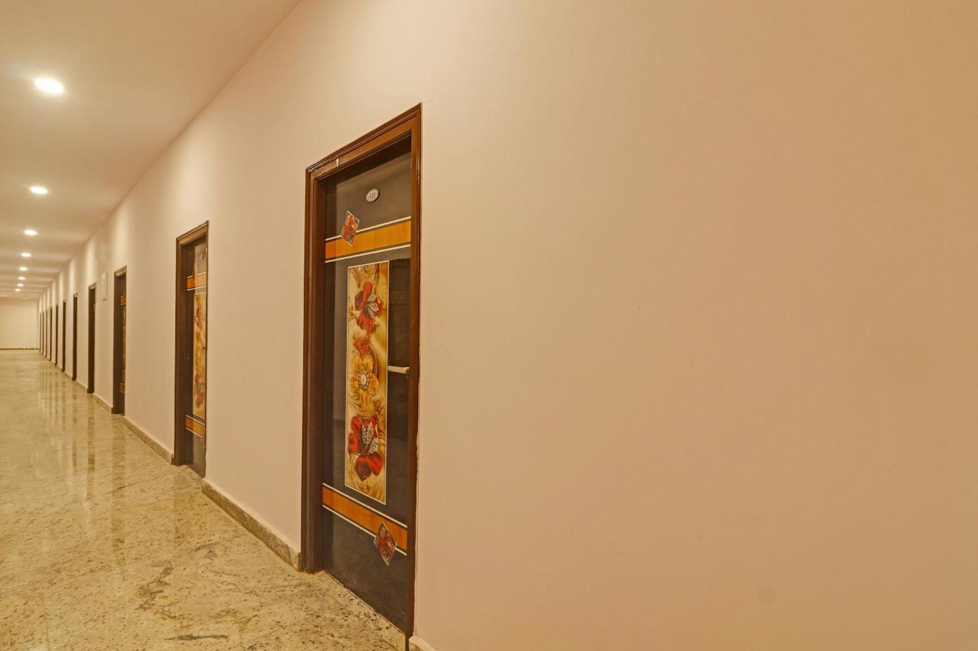 Hotel Capital O Sai Balaji Near Golconda Hyderabad