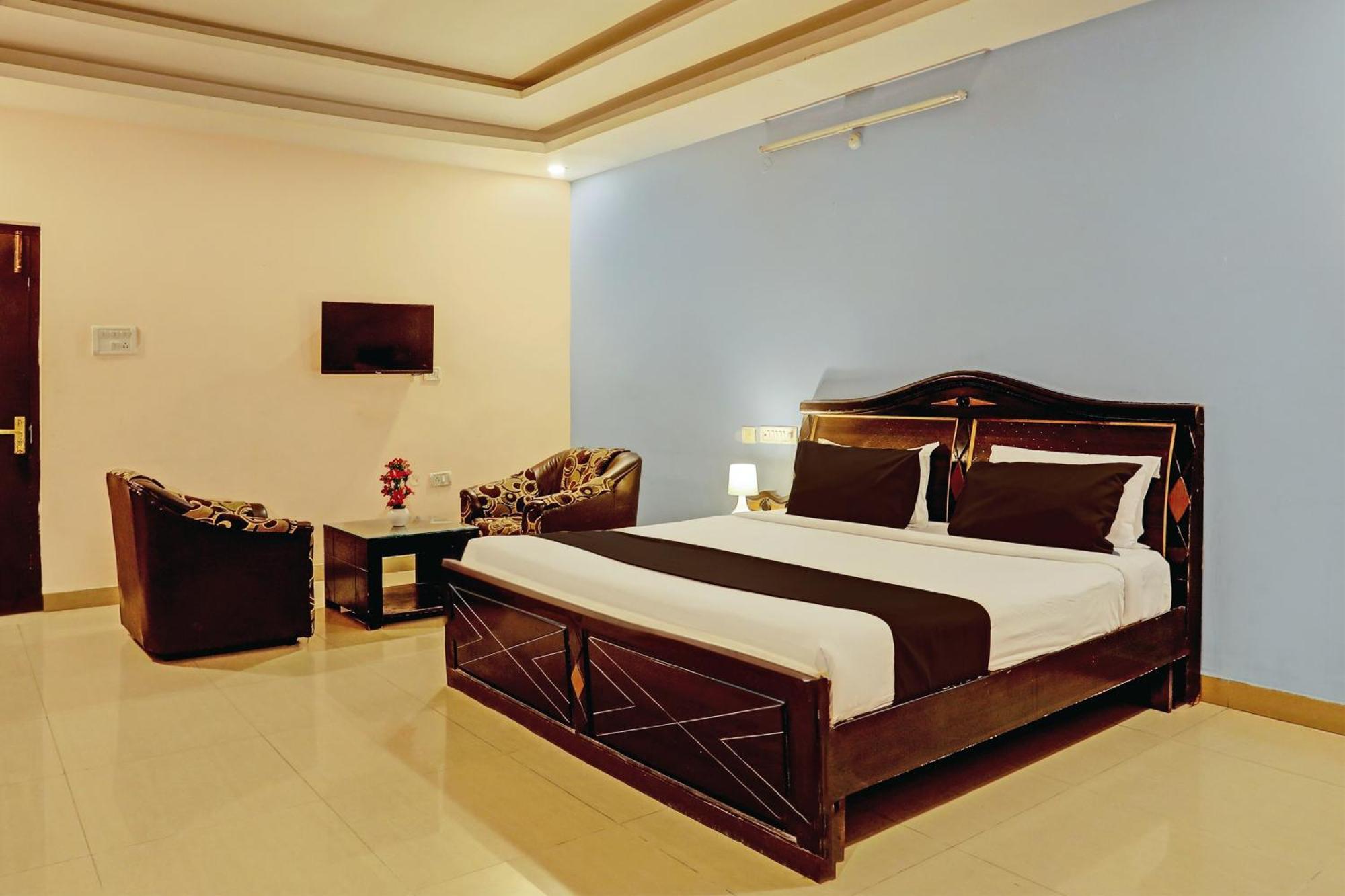 Hotel O Ritesh Grand 3*