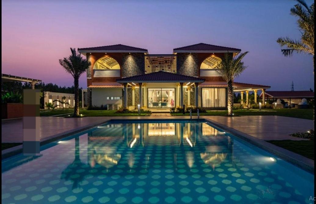Redhomex Cove Castle Villa *