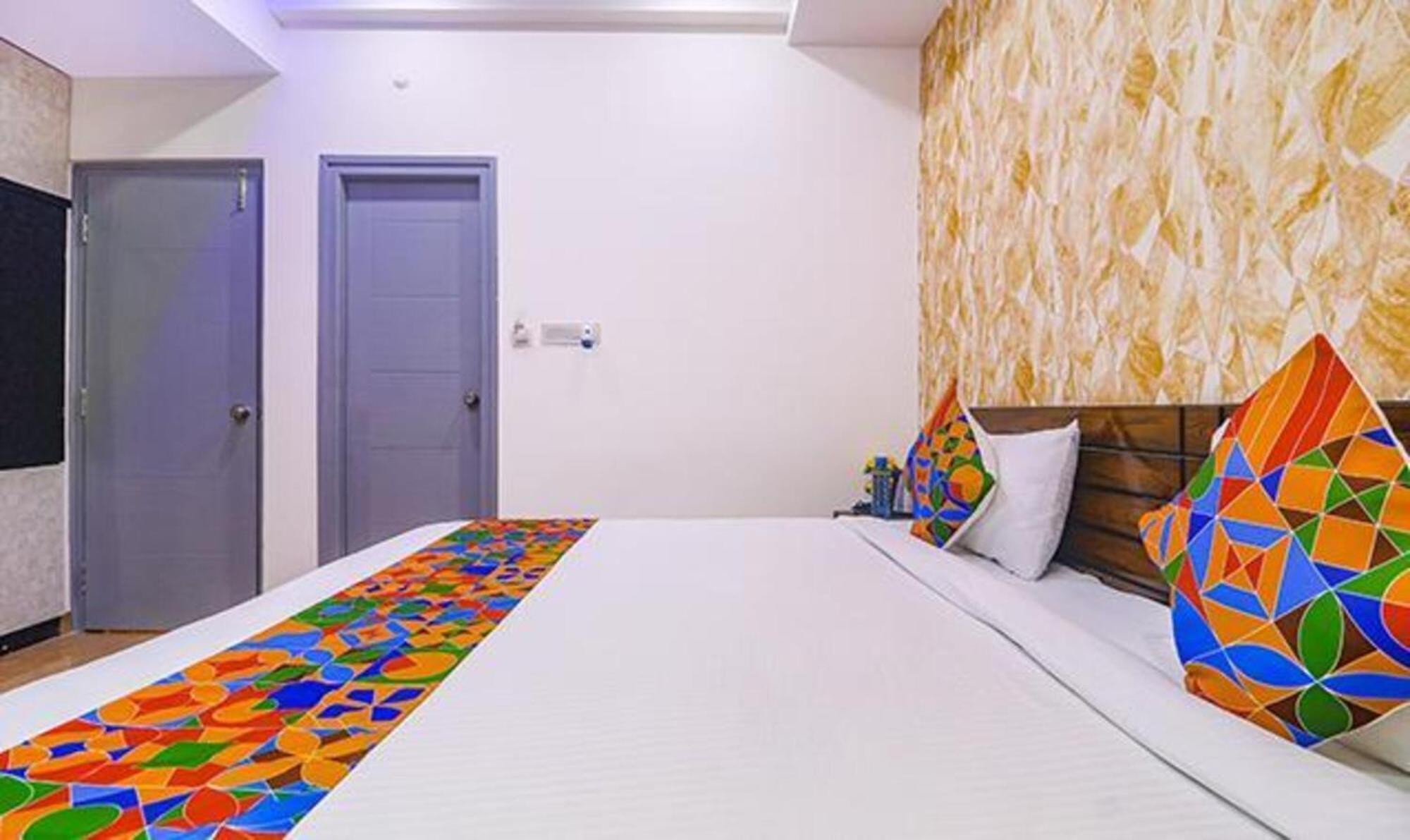 Hotel Fabexpress The Dream Elite - Nr Golconda Hyderabad
