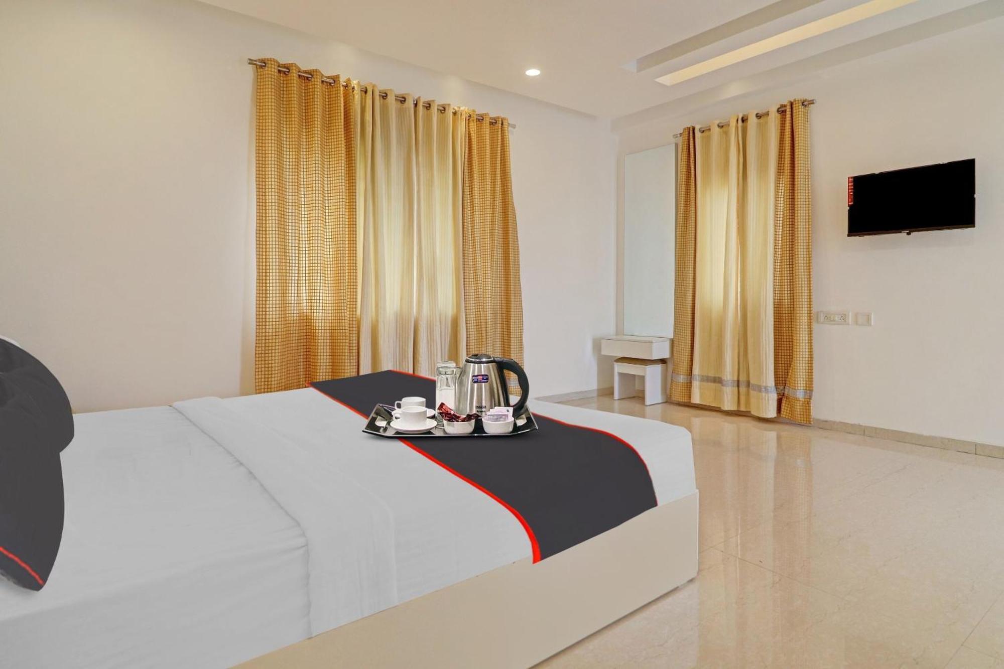Hotel Oyo Flagship Ekasila