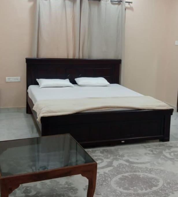 4-bedroom Elegant And Spacious Ac Only For Families, Prime Location, Just 100m From Main Road! Apartment *