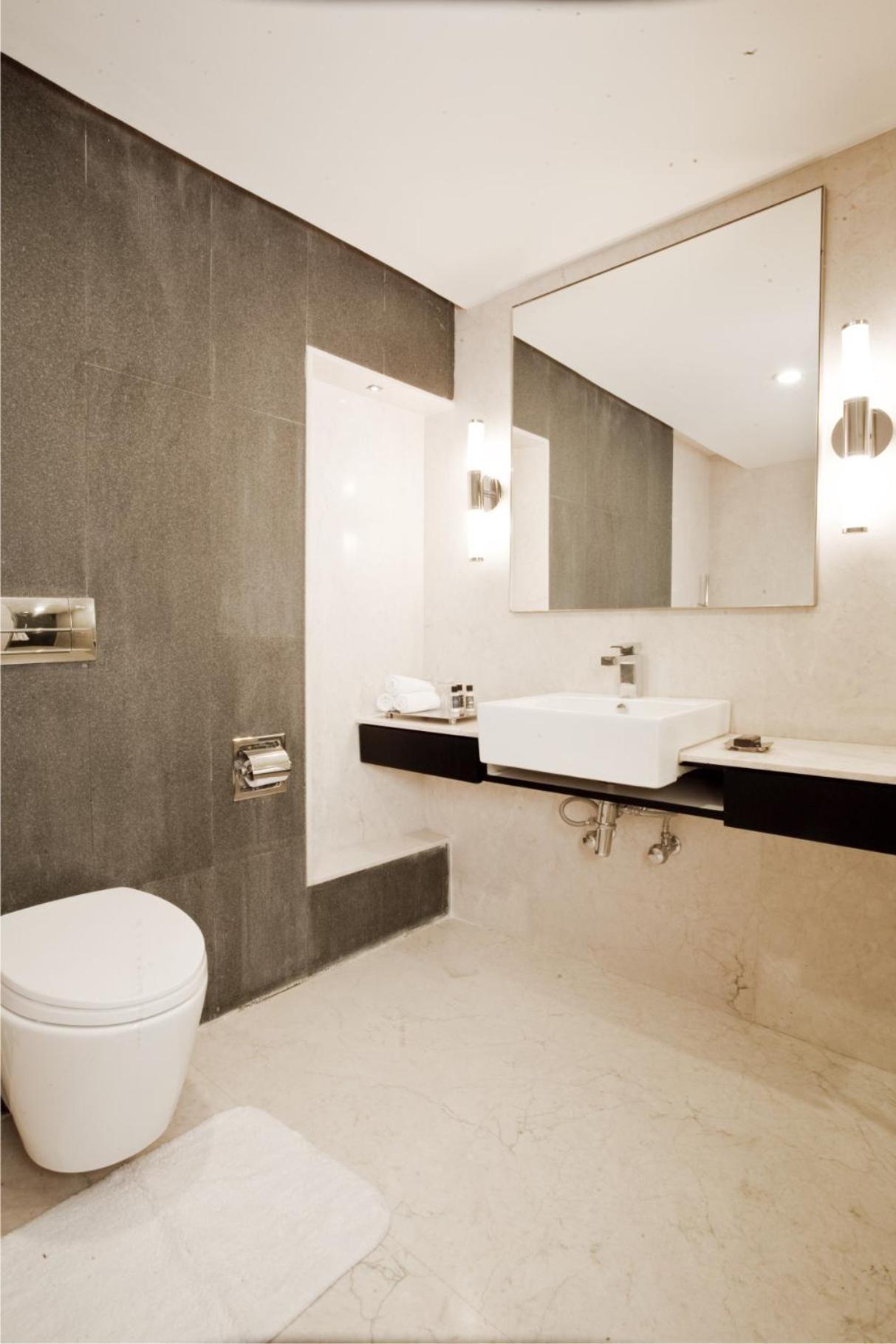 Ebony Boutique 3*