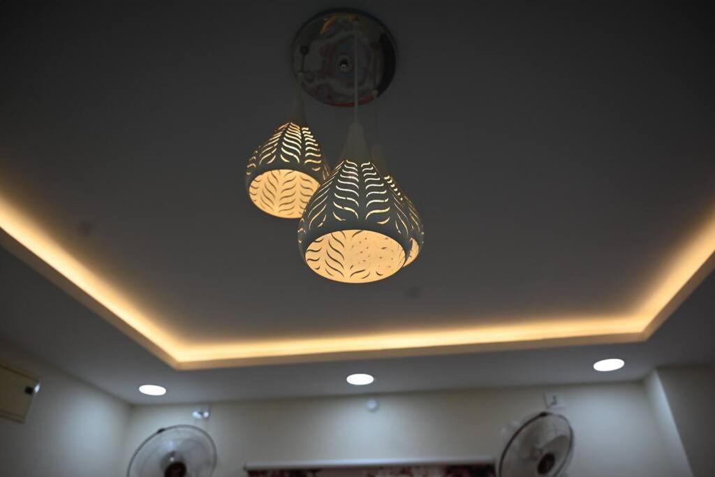 Rr Enclave - Service Apartment