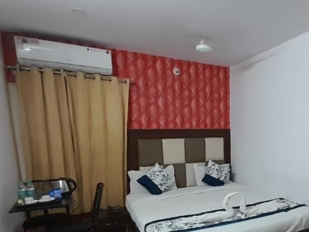 New Mn Grand Hotel