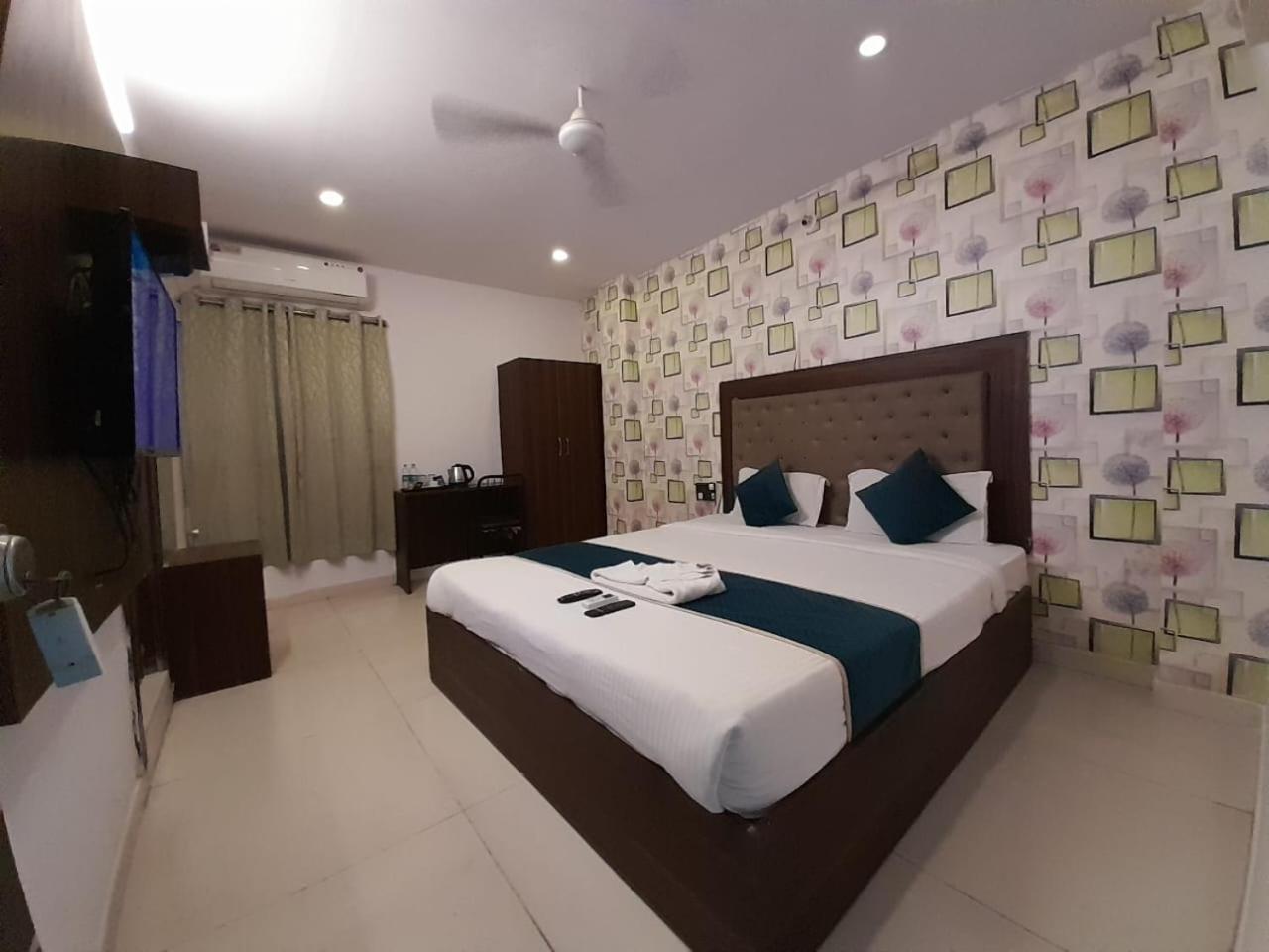 New Mn Grand Hotel Hyderabad