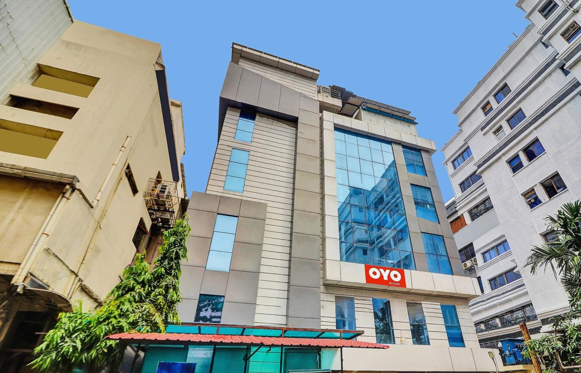 Hotel Heavens Near Rasoolpura Metro Station 3*