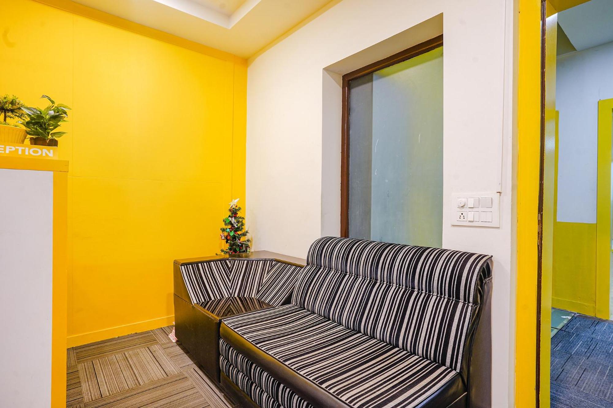 Fabhotel Luxury - Banjara Hills Hotel Hyderabad