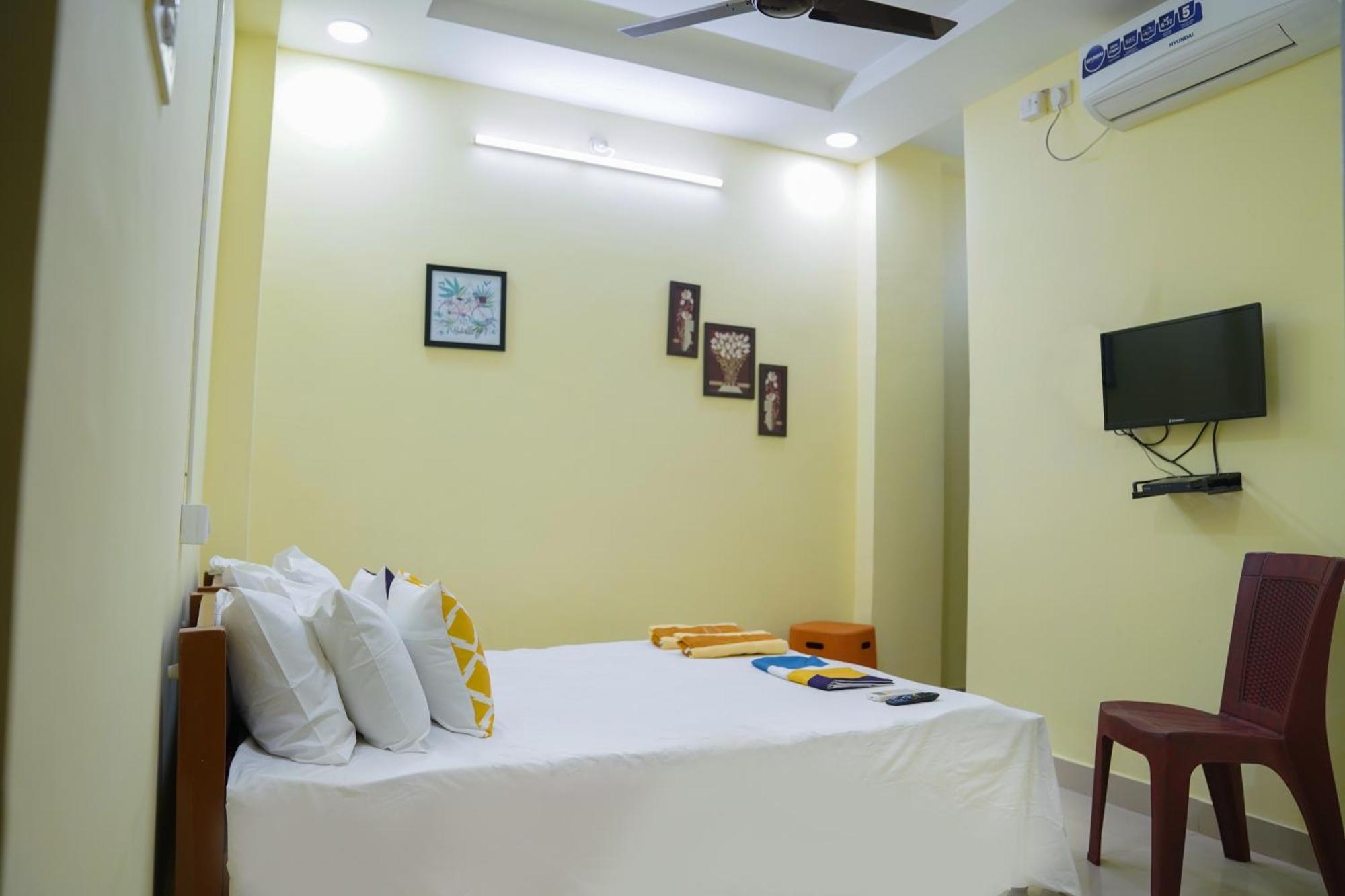 Yellow Bells Hotel