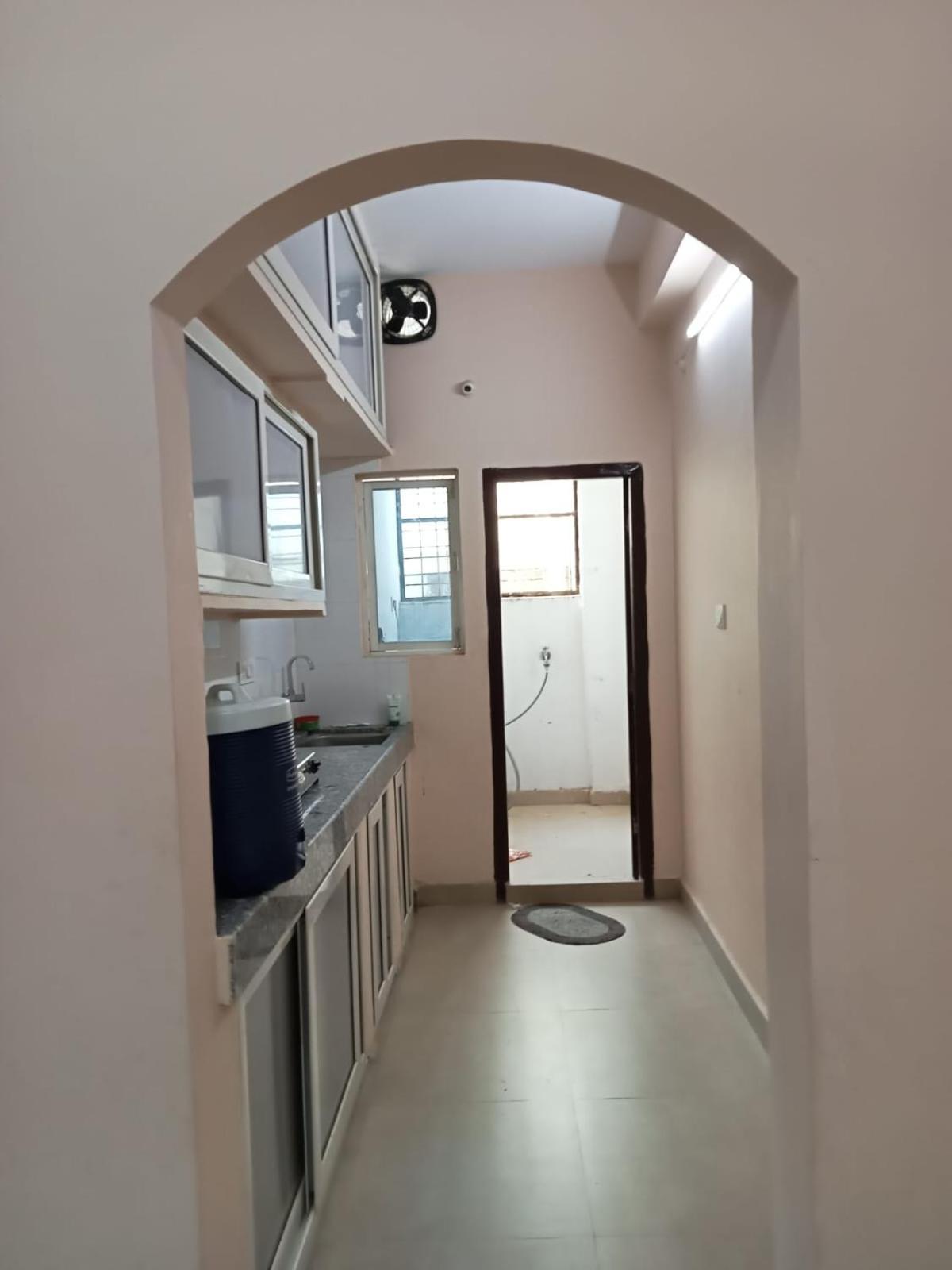 3-bedroom Elegant And Spacious Ac Only For Families, Prime Location, Just 100m From Main Road! Apartment *