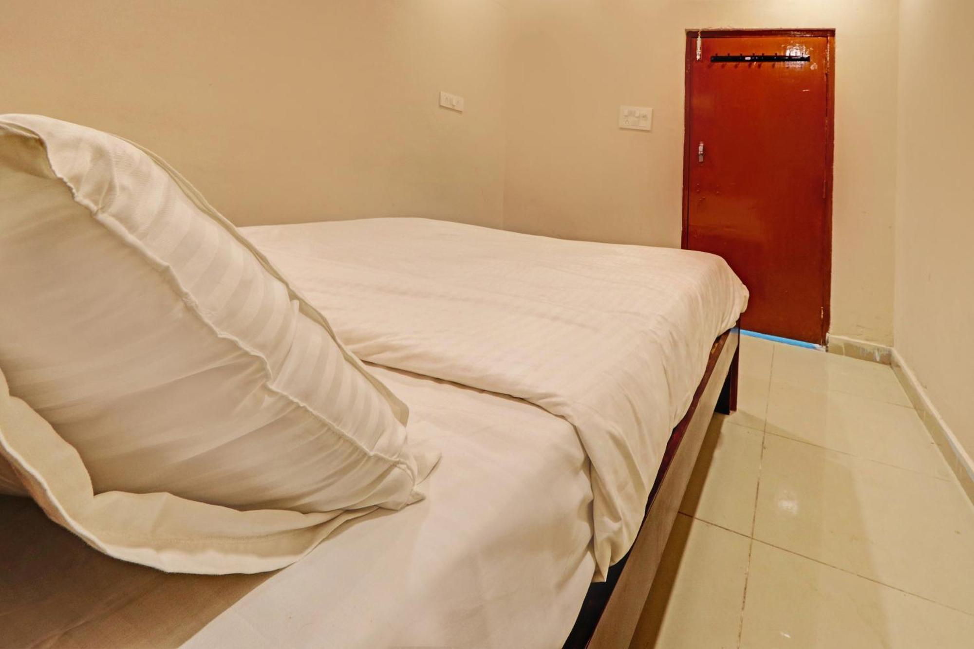 Hotel O Sriman 4*