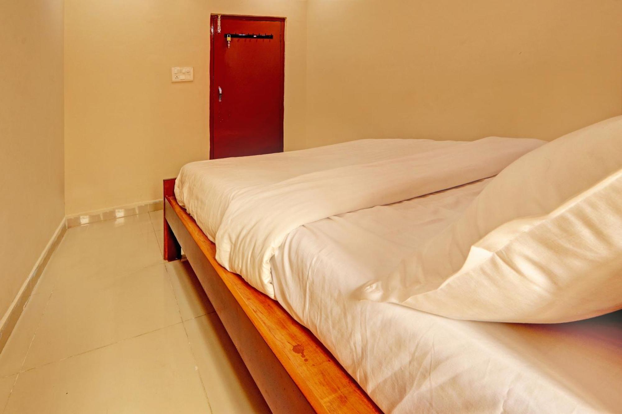 Hotel O Sriman 4*