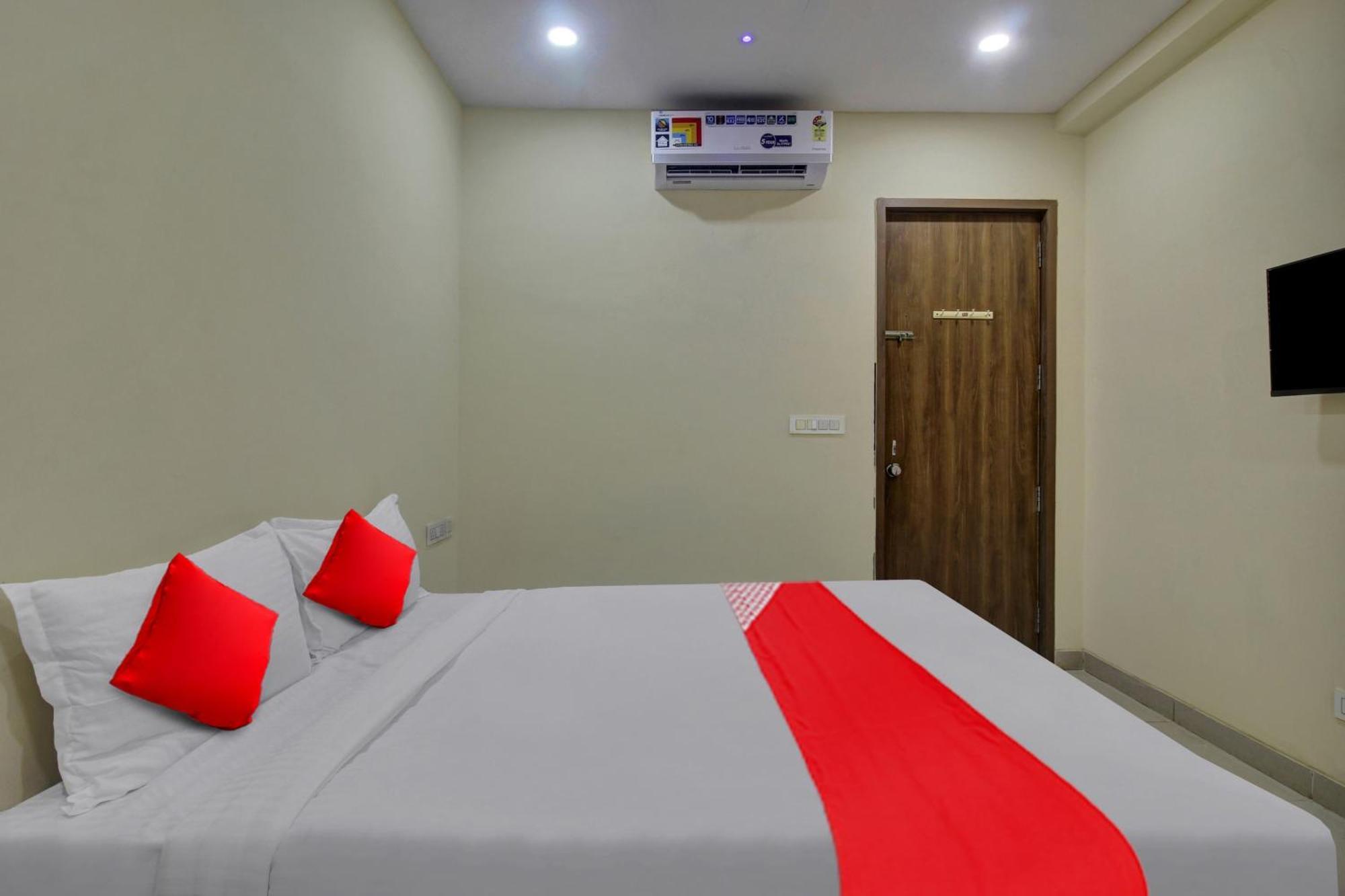 Oyo Flagship High Rise Hyderabad