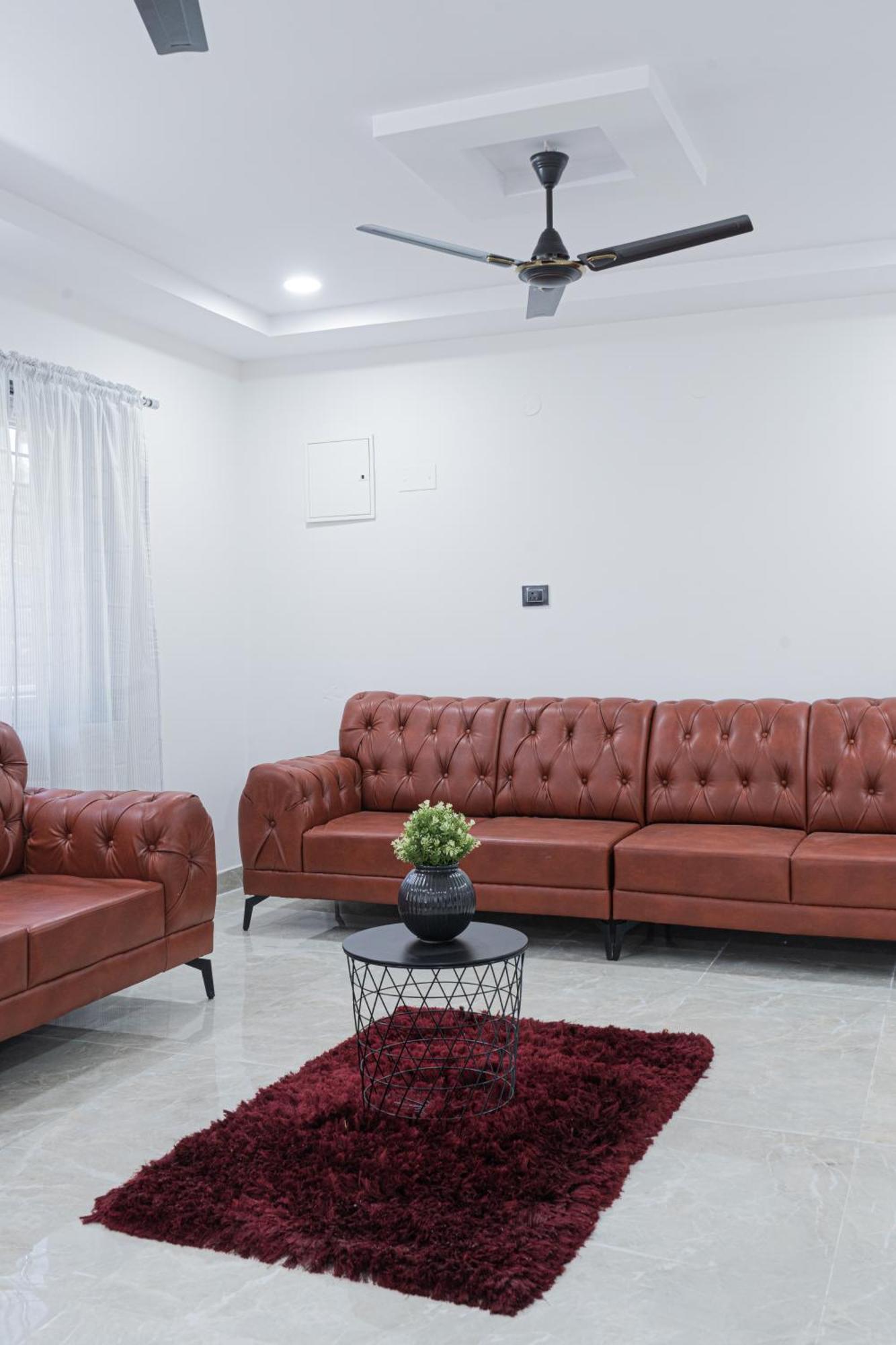 Apartment Luxury 3 Bhk Flat In