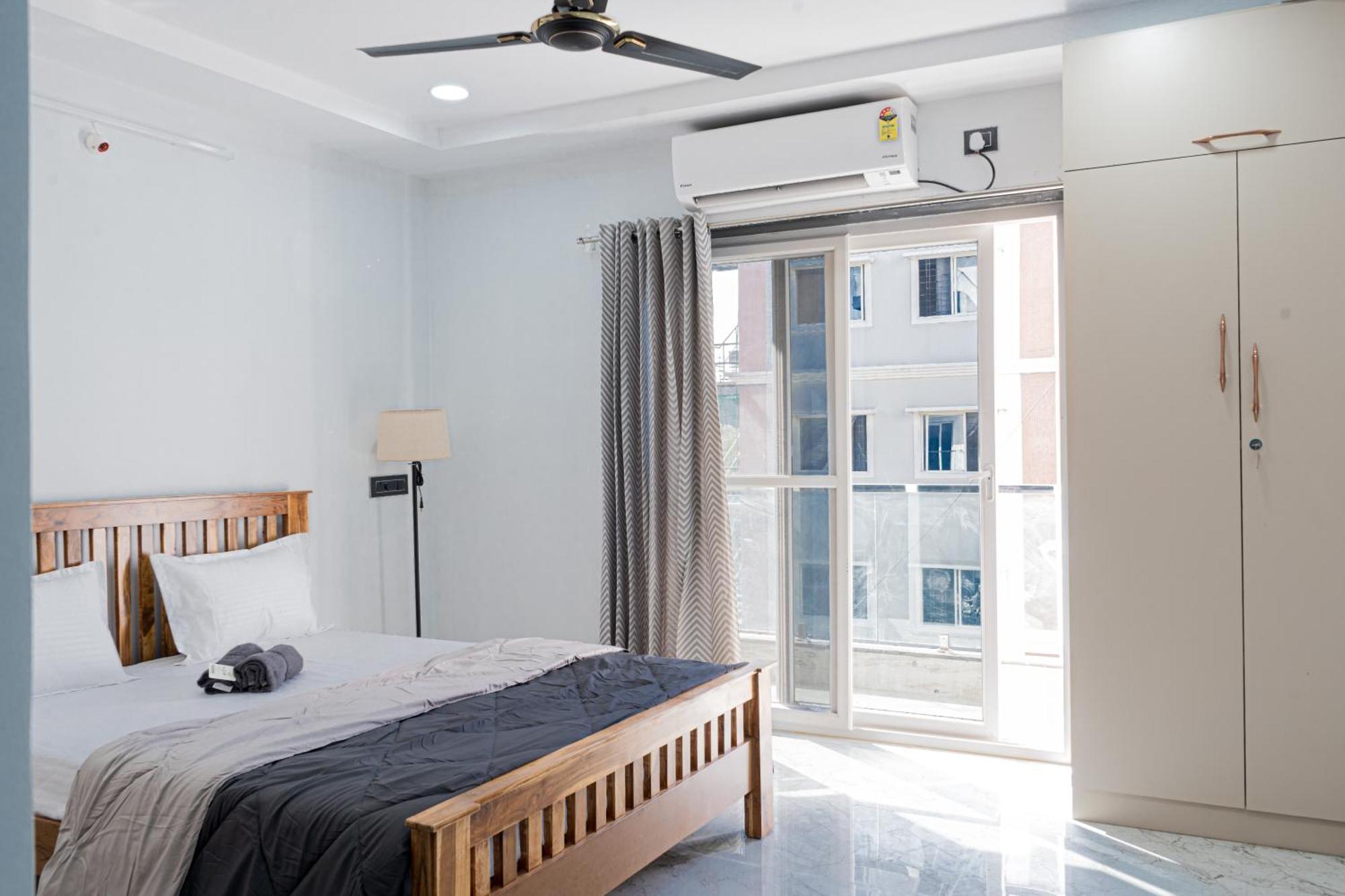 Luxury 3 Bhk Flat In Apartment *