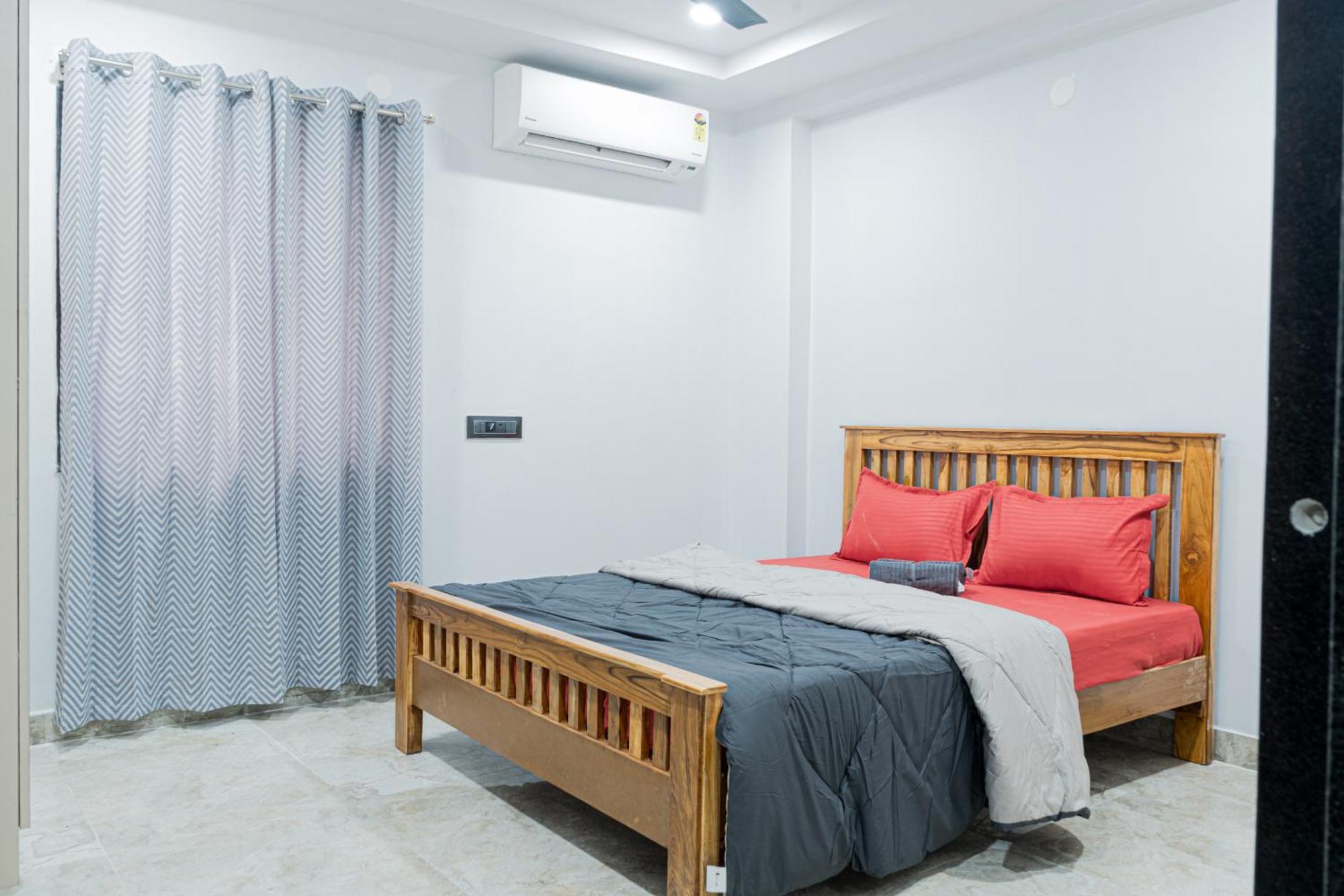 Luxury 3 Bhk Flat In Apartment *