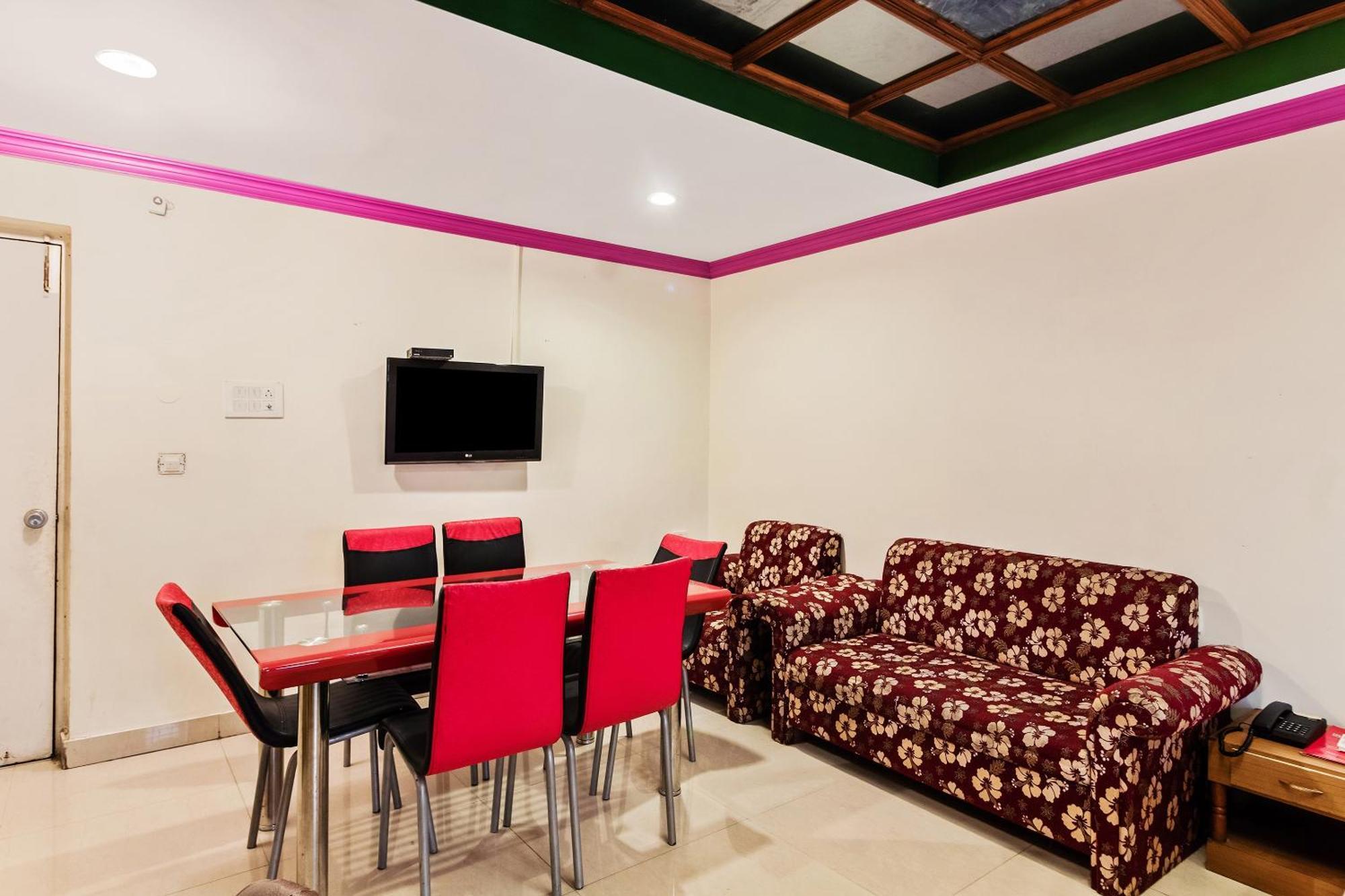 Capital O Marjan International Near Assembly Hotel 3*