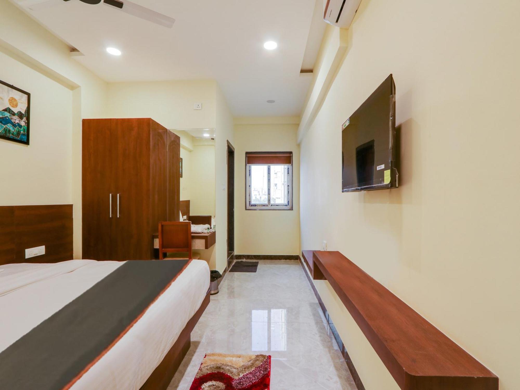 Hotel Collection O Srp Luxury 4*