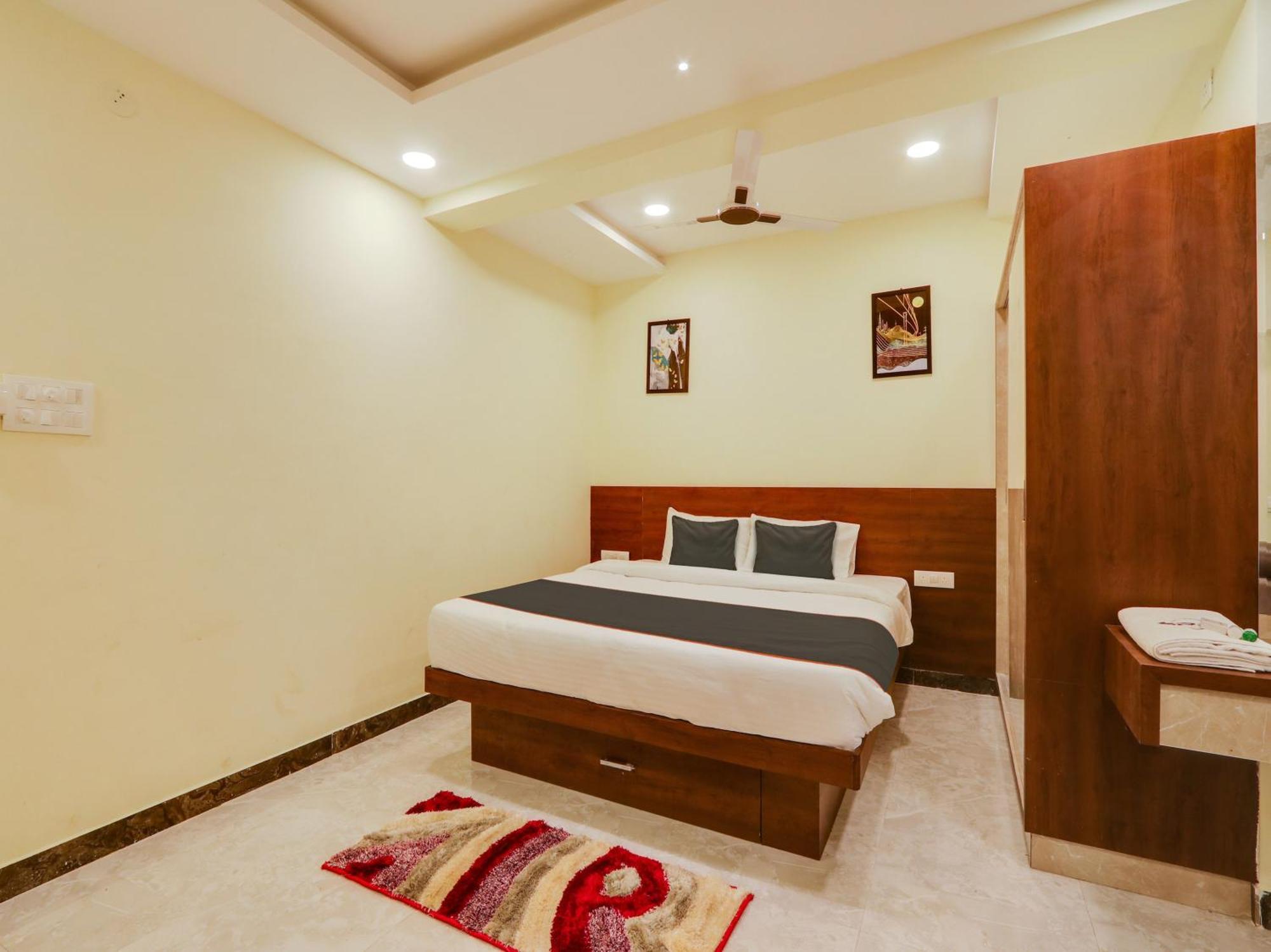 Collection O Srp Luxury Hyderabad
