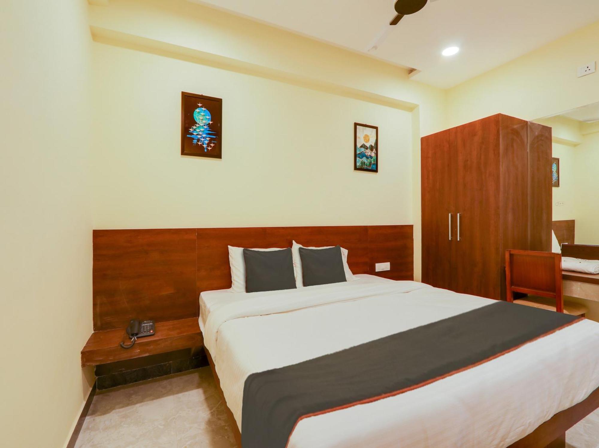 Hotel Collection O Srp Luxury 4*