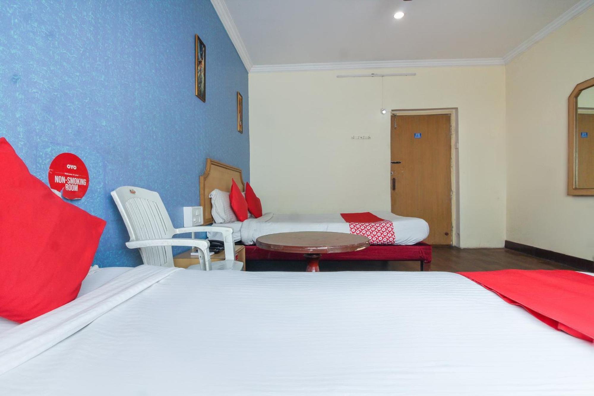O Luxury Near Begumpet Airport Hotel