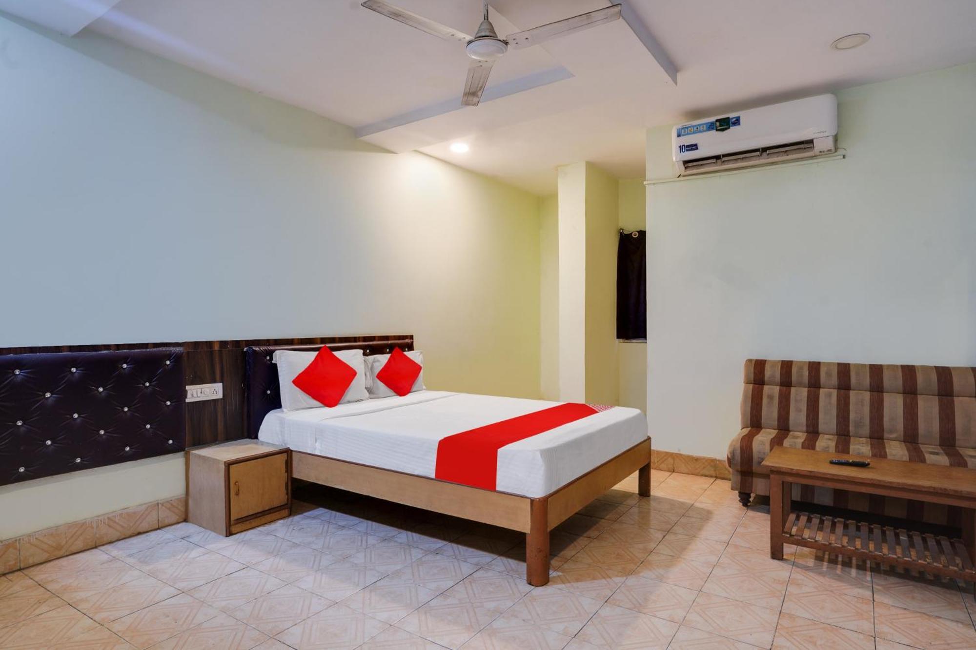 O Sree Simran Palace Hotel 3*